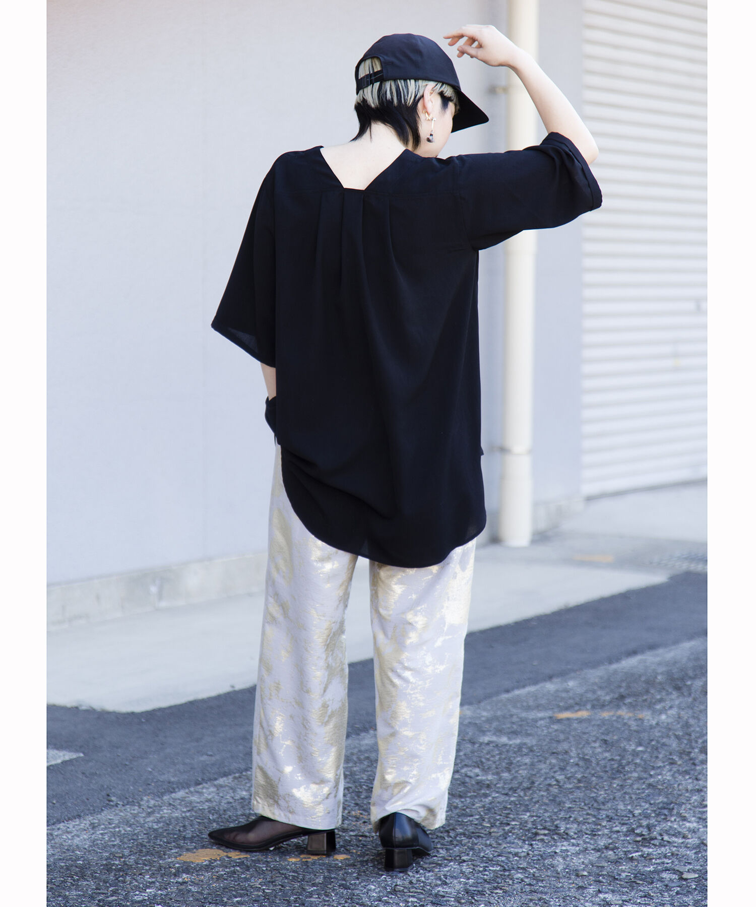  「【WEB限定アイテム】ﾊﾞｯｸﾀｯｸﾌﾞﾗｳｽ」|シャツ・ブラウス|