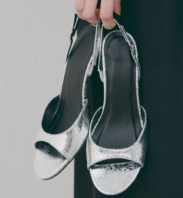  「【PAPILLONNER/パピヨネ】メタリックラウンドサンダル」|その他|