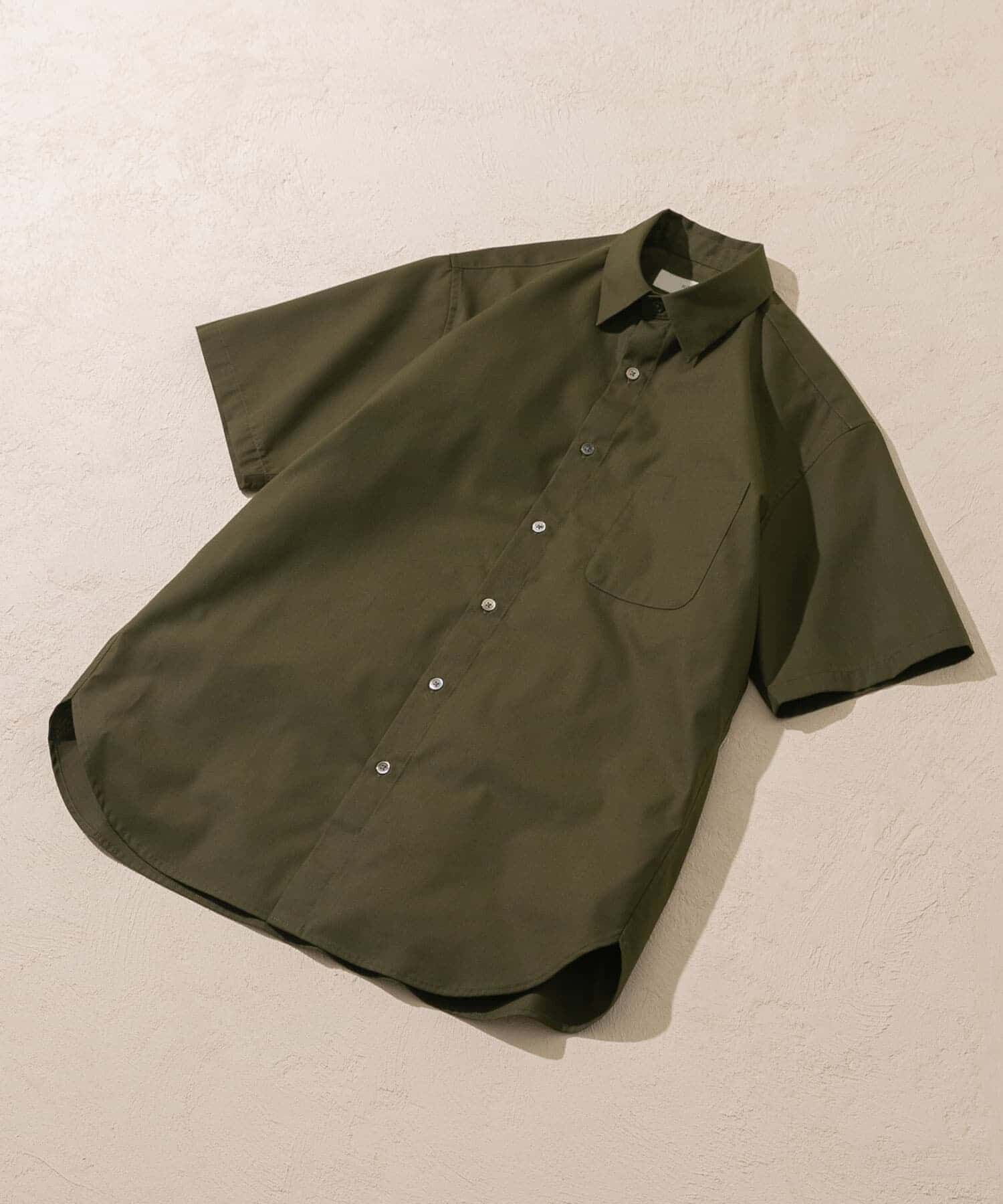 URBAN RESEARCH ROSSO「『防シワ/防臭』『XLサイズあり』ハイパフォーマンスブロード半袖シャツ」|シャツ・ブラウス|カーキ