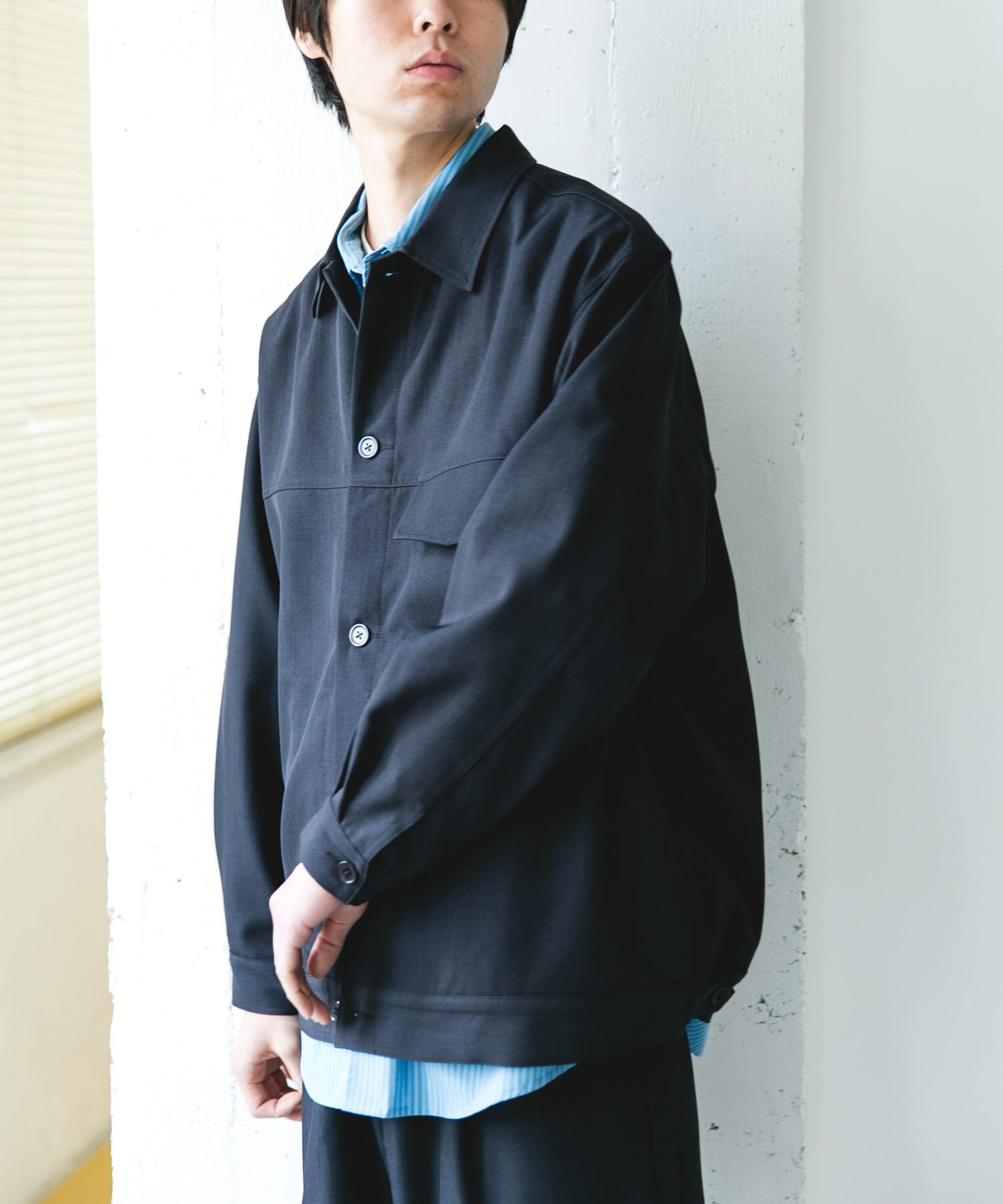 URBAN RESEARCH DOORS「セオアルファトラッカージャケット」|ノーカラーコート|