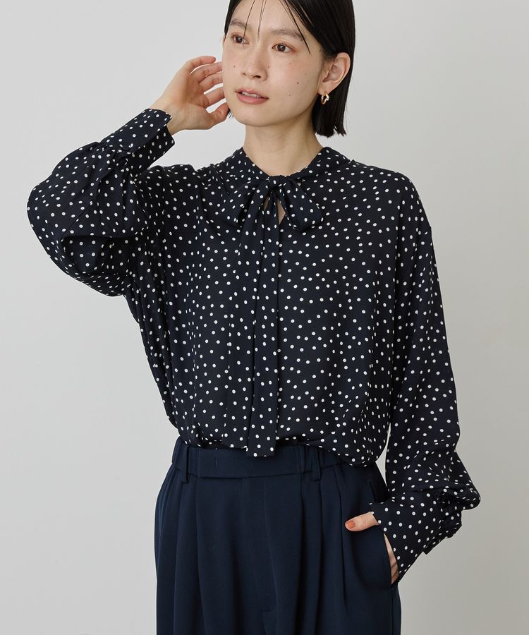 AMERICAN HOLIC「【イージーケア】ドット柄ボウタイブラウス」|シャツ・ブラウス|