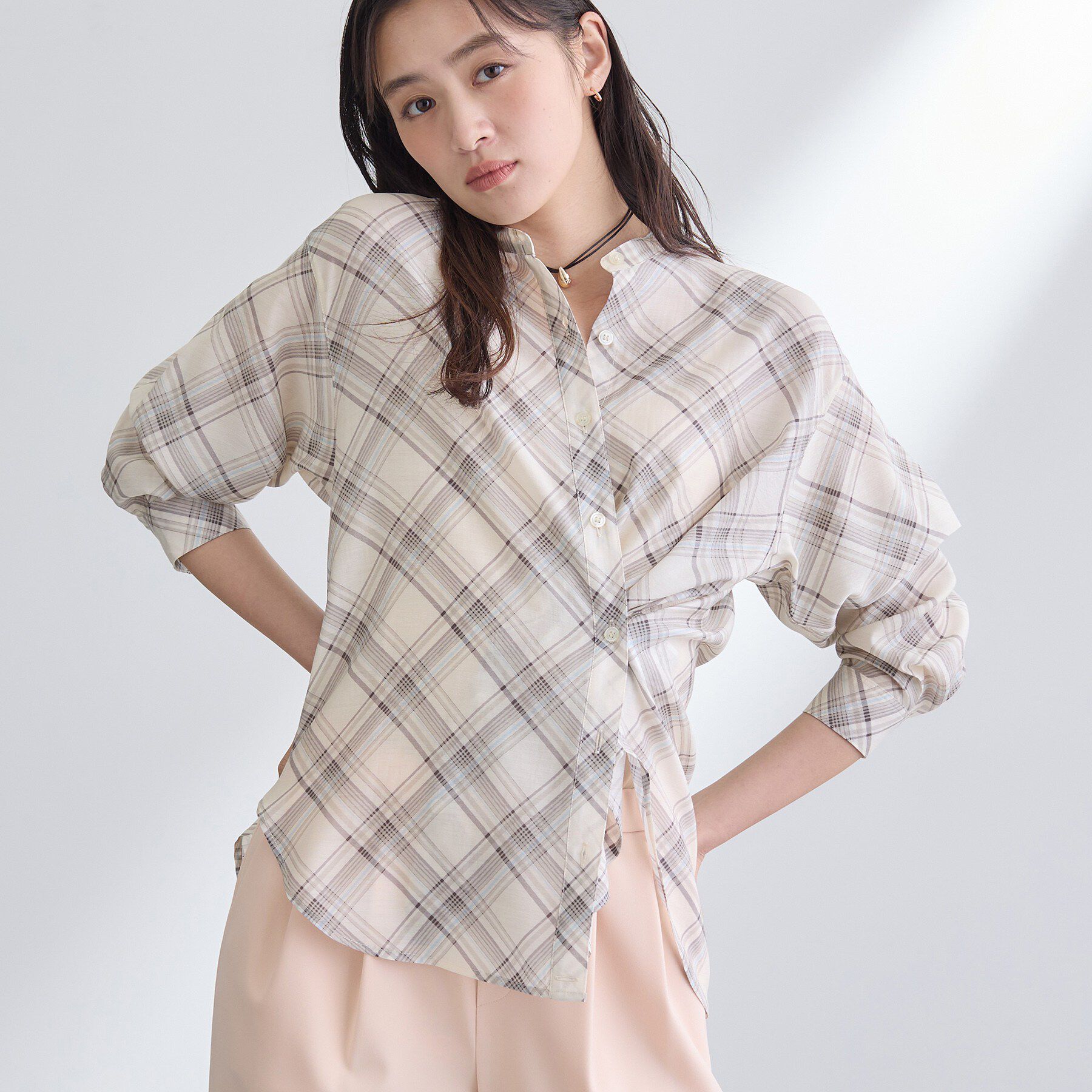 INDIVI「【2WAY／シアー】バイアスチェック柄＆無地 カシュクールシャツ」|シャツ・ブラウス|