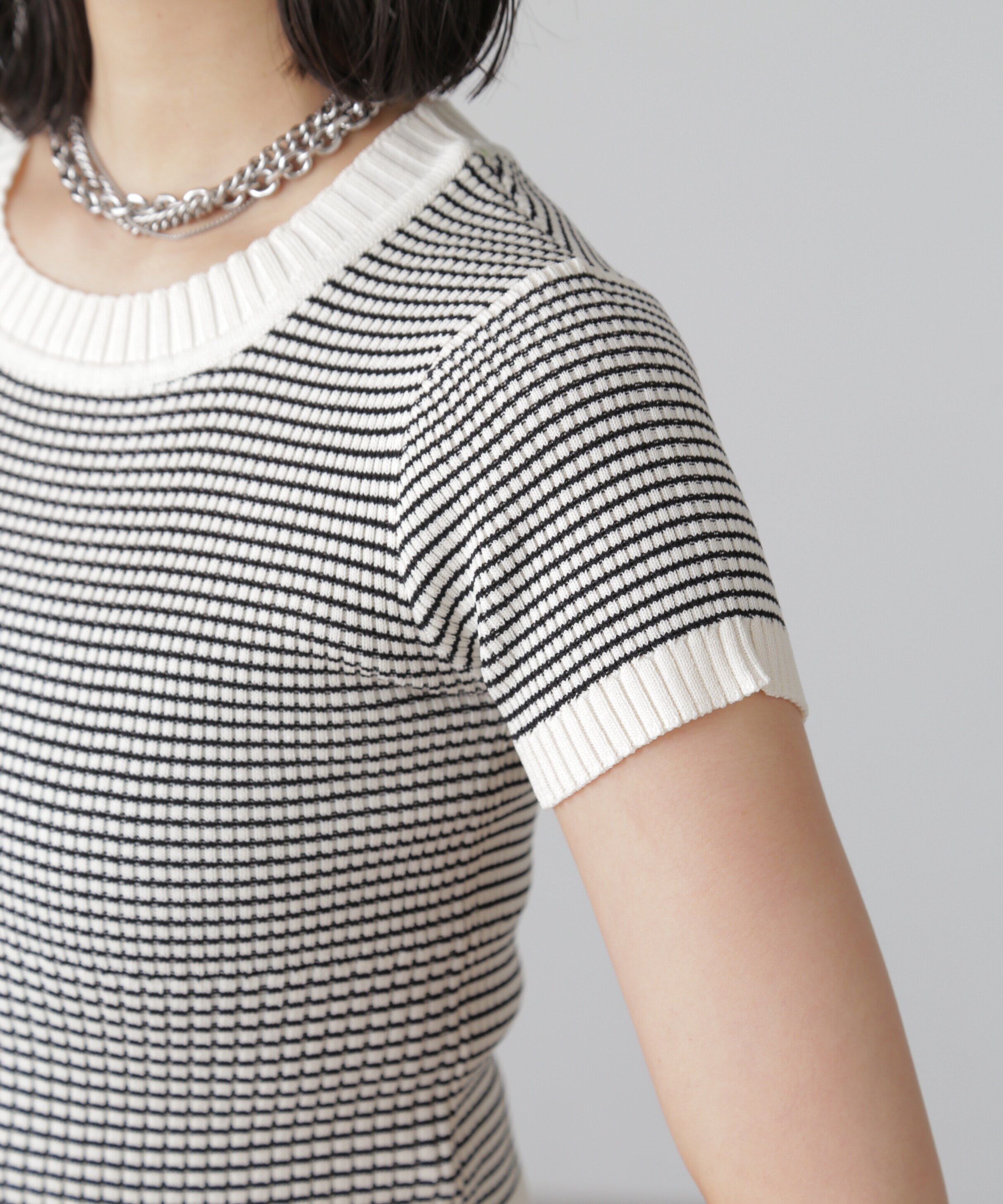  「ショート丈クルーネックリブニット」|ニット・セーター|