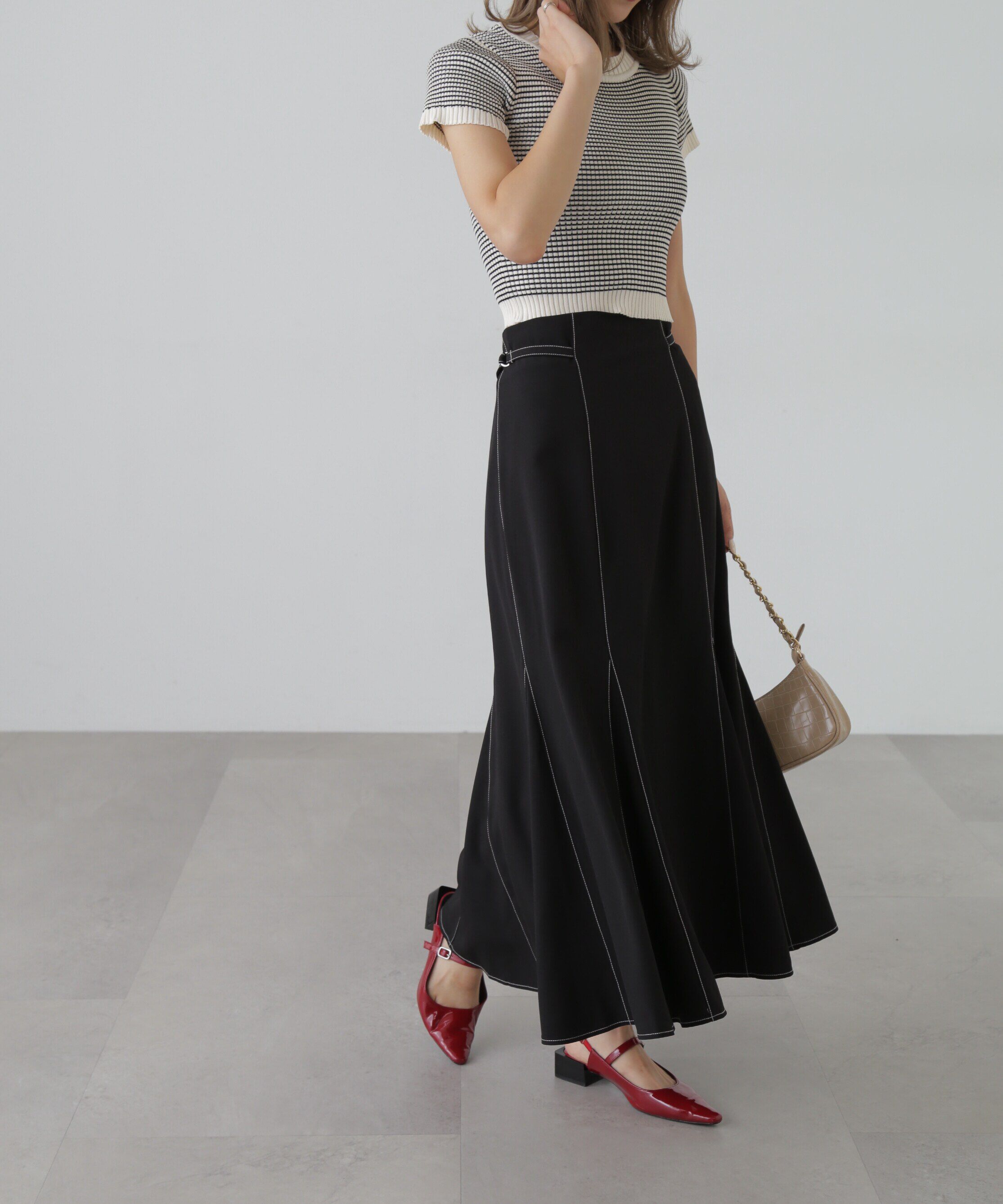  「ショート丈クルーネックリブニット」|ニット・セーター|