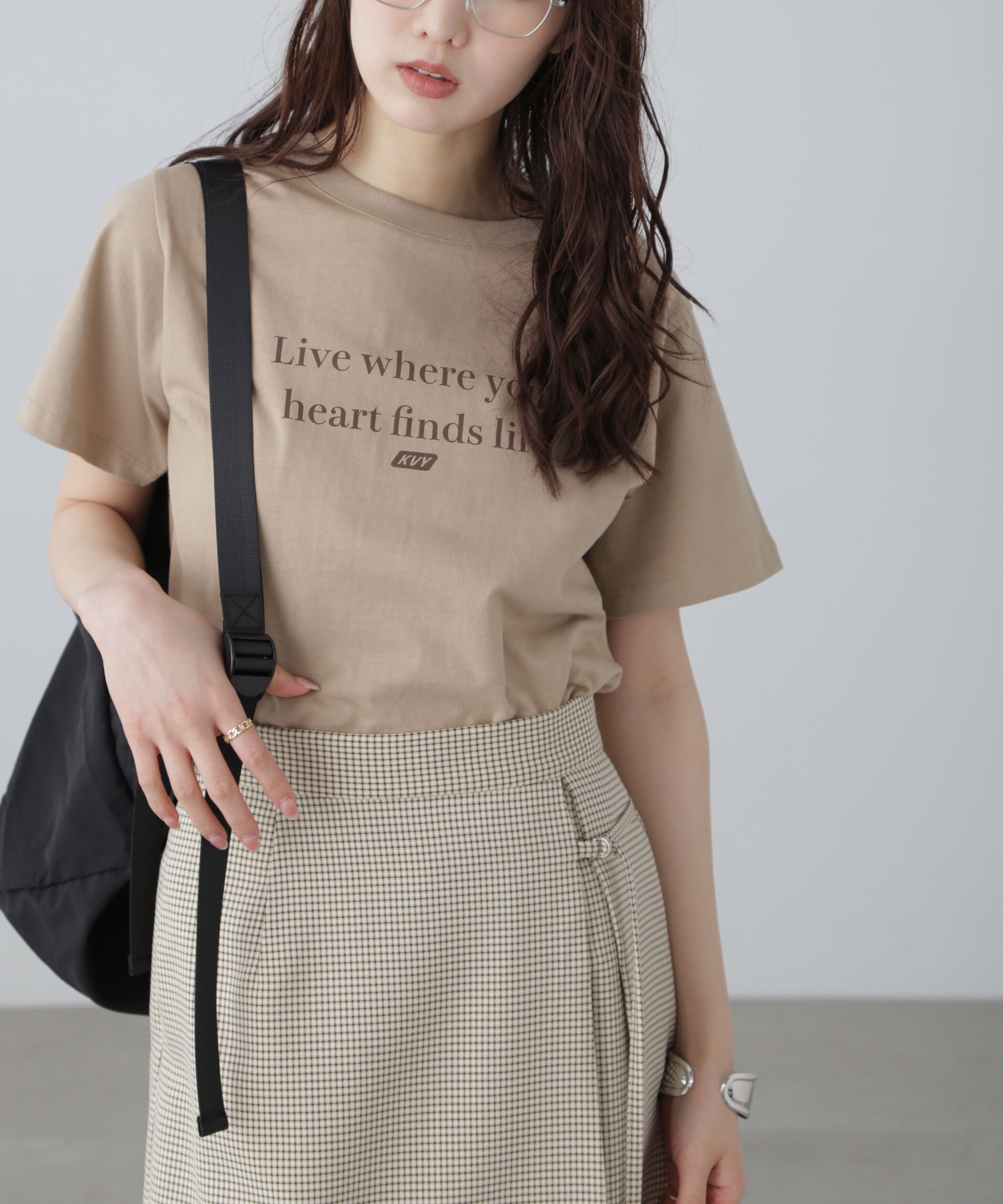  「シンプルロゴT」|Tシャツ・カットソー|ベージュ&times;ブラ