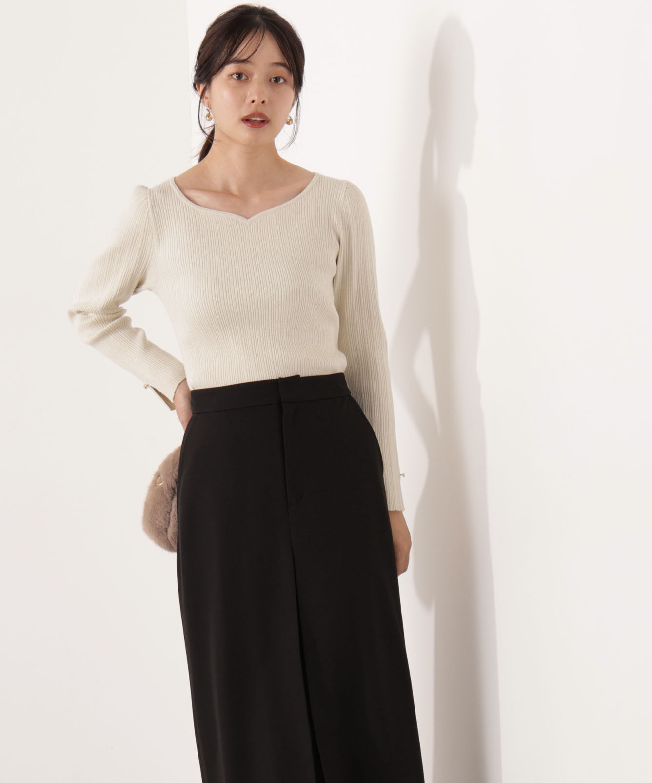 PROPORTION BODY DRESSING「ハートネックリブニット  25AW」|ニット・セーター|ベージュラメ