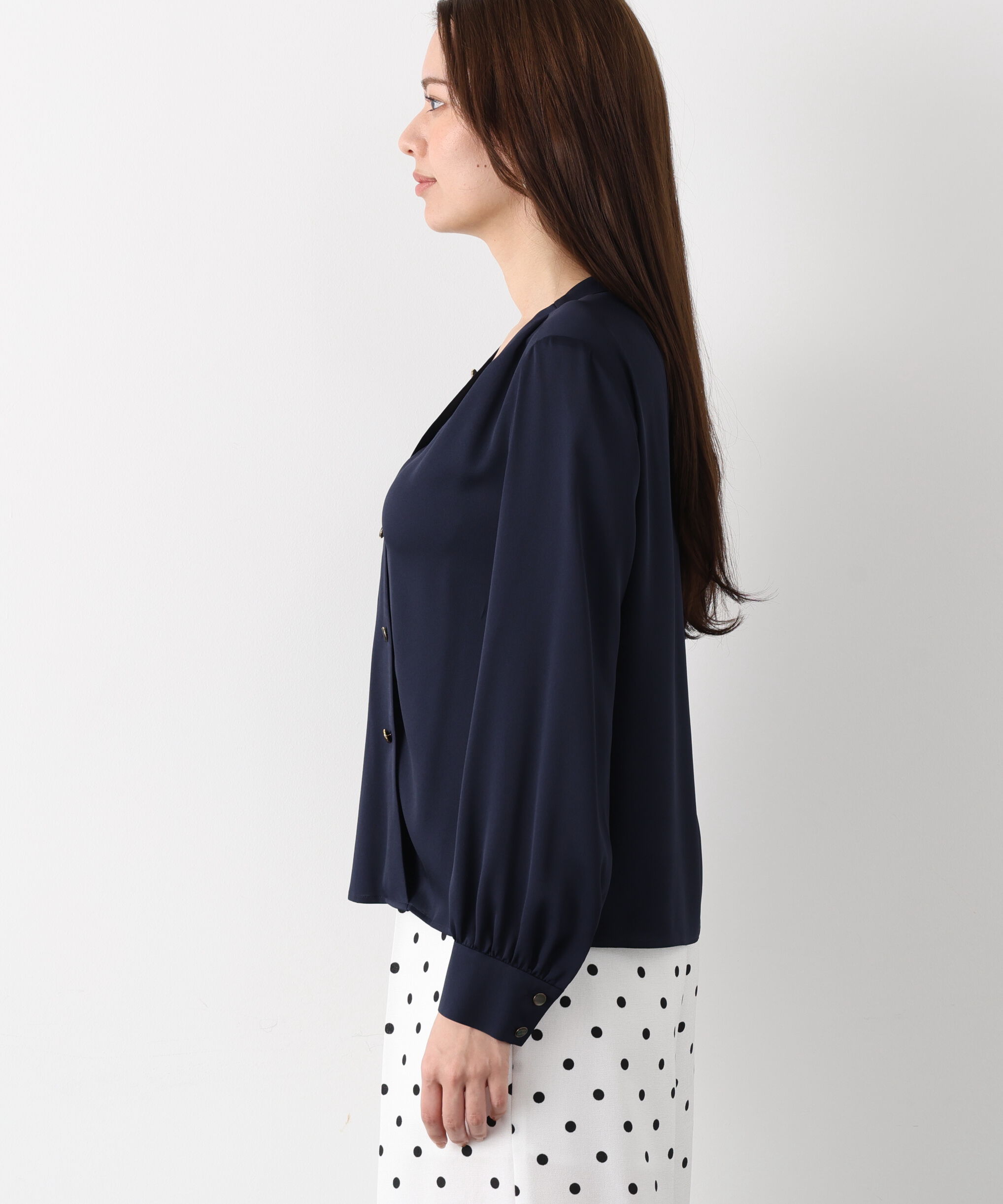  「Ｖネックボタンブラウス」|シャツ・ブラウス|