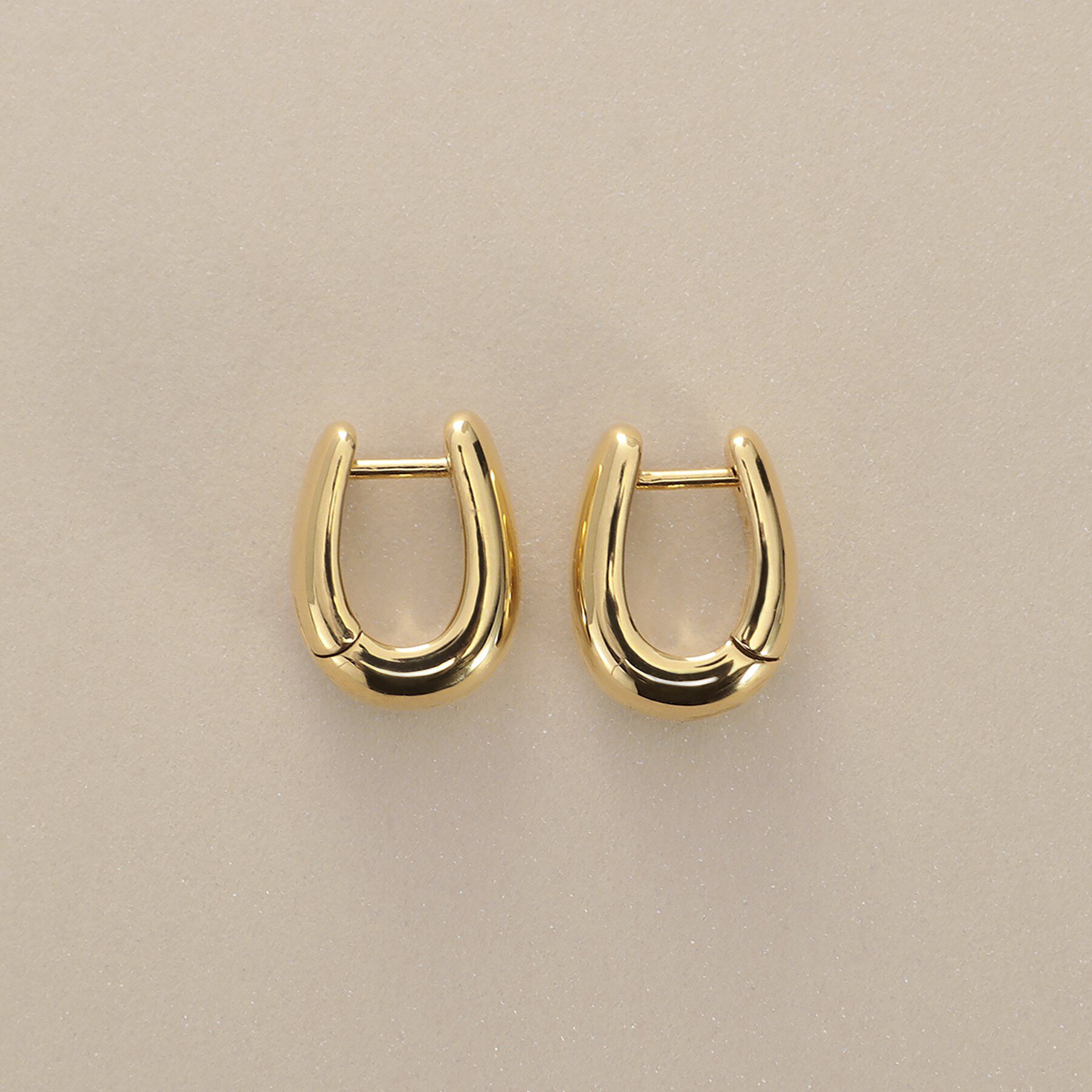 COCOSHNIK「K18中空甲丸 中折れピアス」|ピアス|