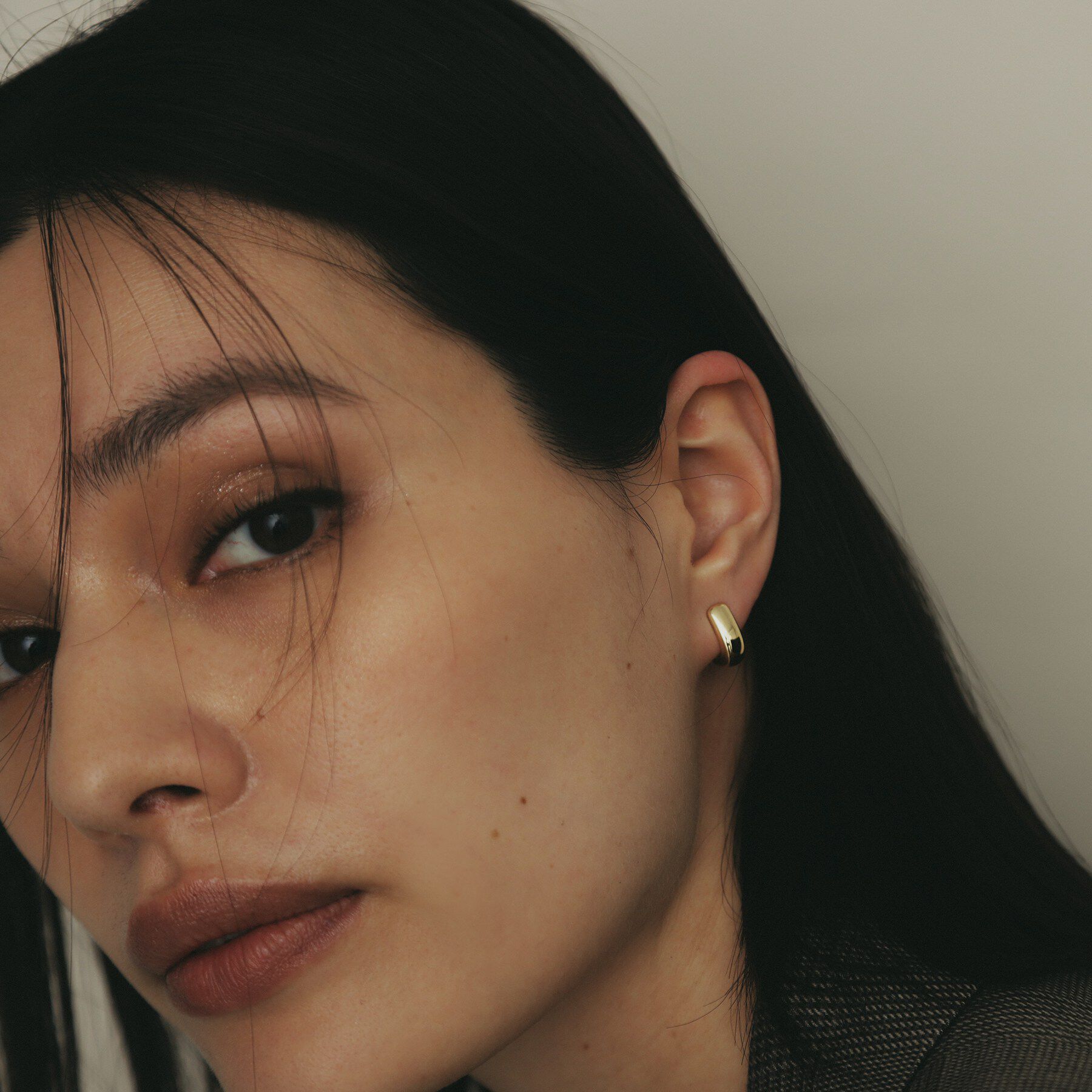 COCOSHNIK「K18中空甲丸 中折れピアス」|ピアス|