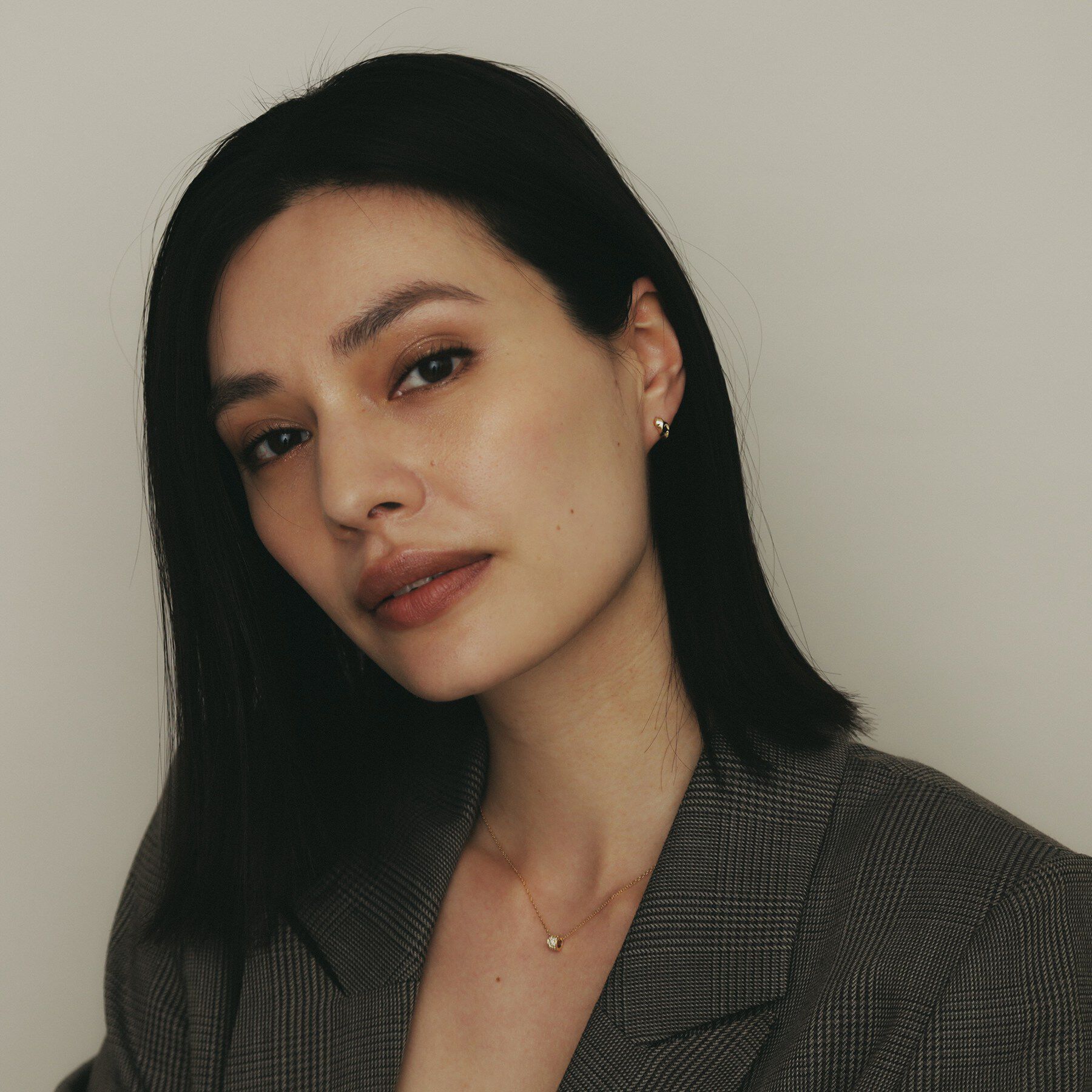 COCOSHNIK「K18【サステナブル】スクリューアーチ スタッドピアス」|ピアス|