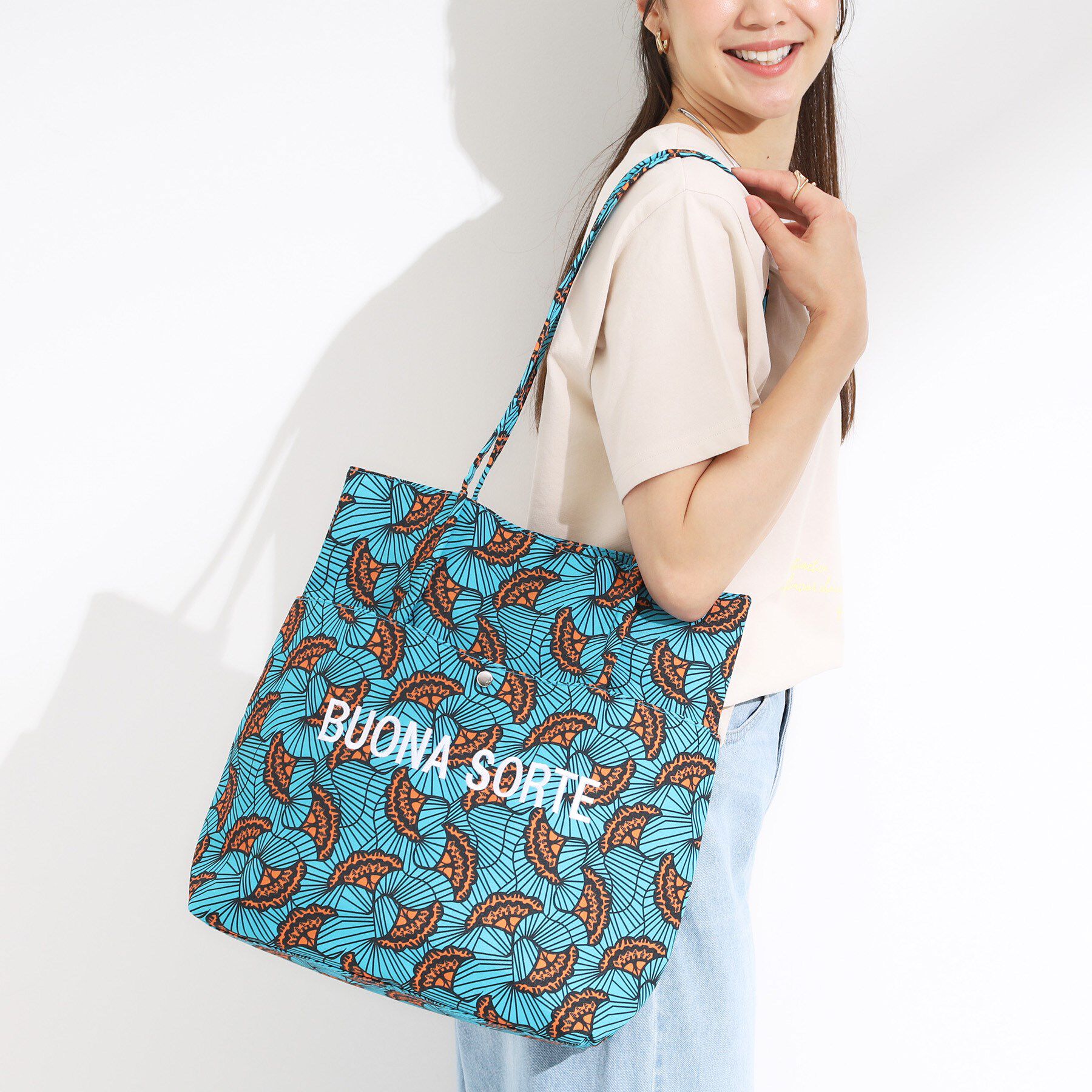 SHOO･LA･RUE「【A4サイズ】幸運を呼び寄せてくれそうな ラタプリント トートバッグ」|トートバッグ|