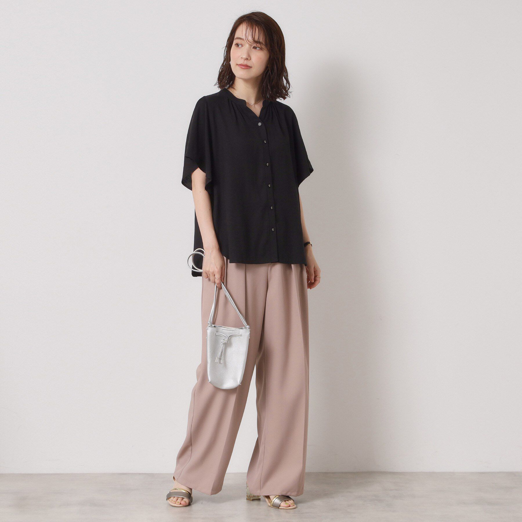 ITS&rsquo;DEMO「【接触冷感／羽織にも／手洗い可】強撚スラブフリル袖ブラウス」|シャツ・ブラウス|