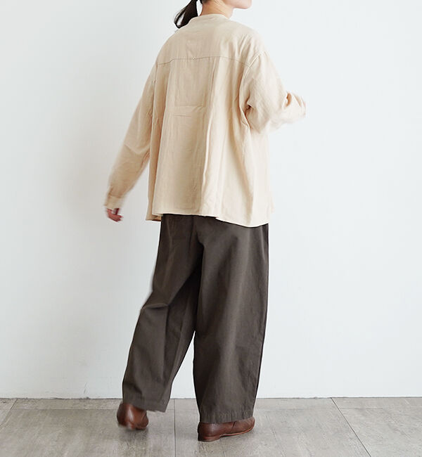 オオカミとフクロウ「オオカミと静かなカフェとオルガンと」|シャツ・ブラウス|