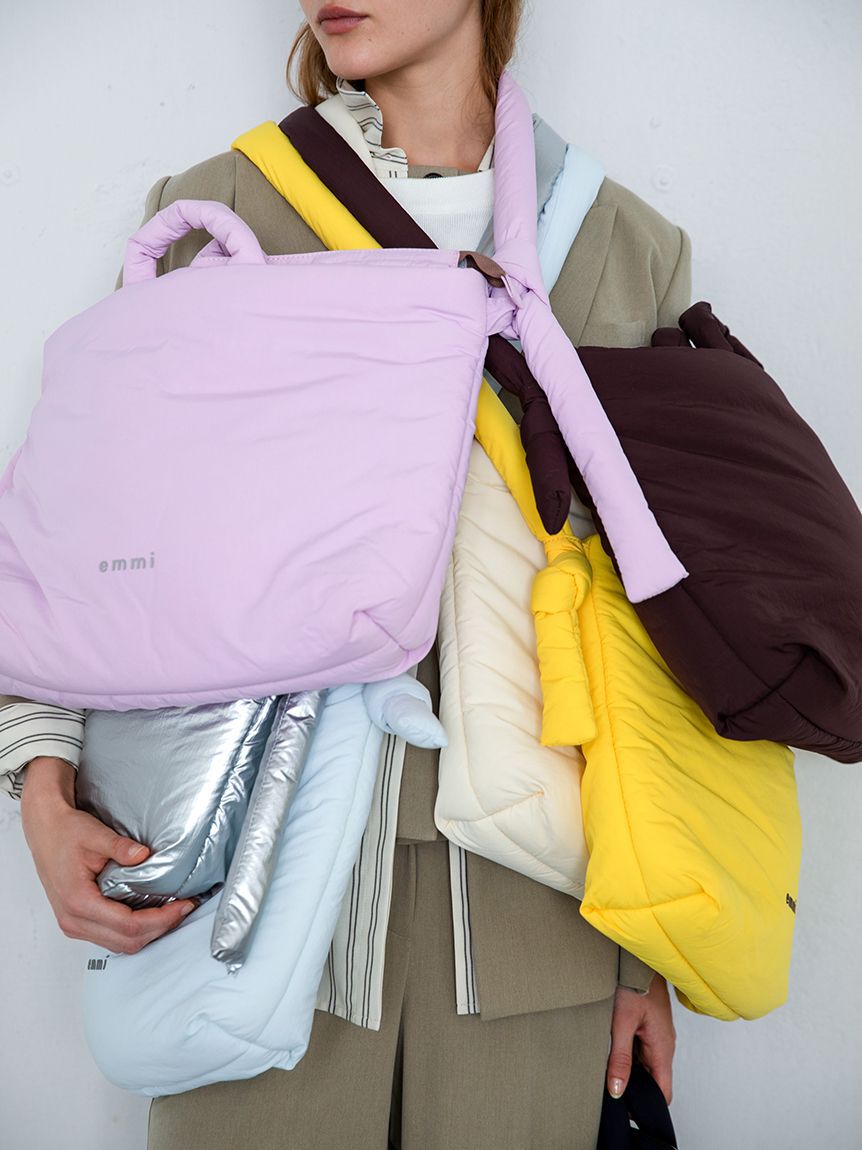 emmi atelier「【限定カラーあり】ナイロンパディングバッグ」|ショルダー・メッセンジャー|