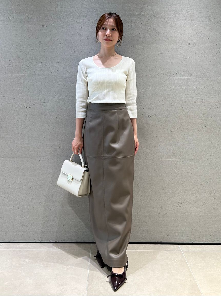 SNIDEL「Uネックシンプルリブニットプルオーバー」|ニット・セーター|