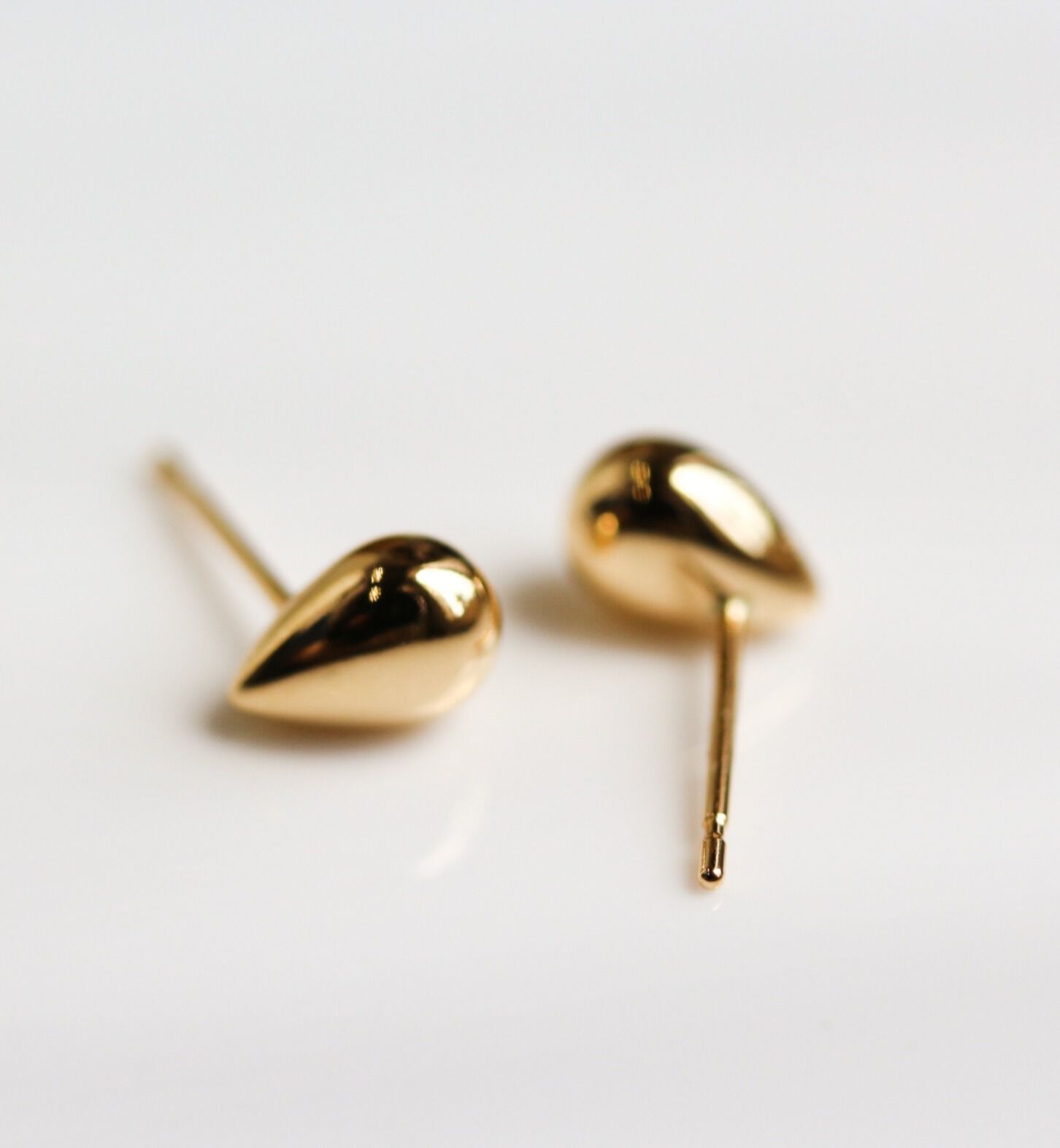  「ゴールド ティアドロップ ピアス | K18」|ピアス|
