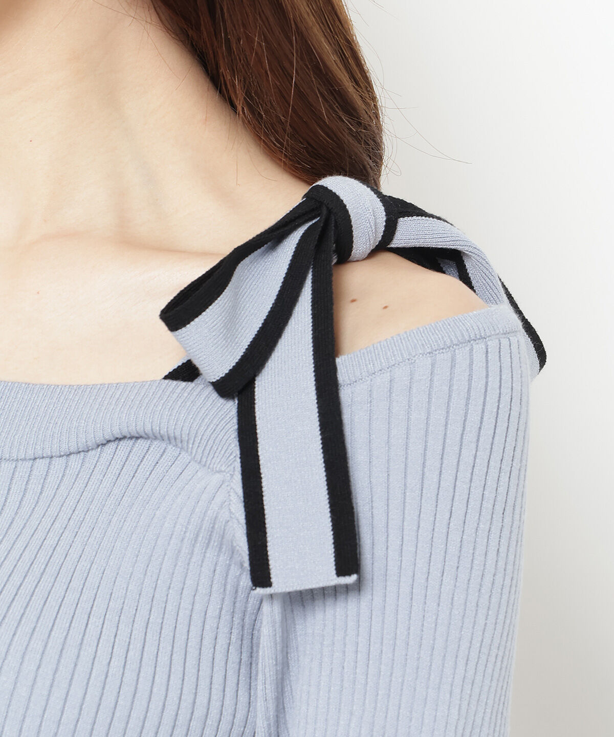 アンドクチュール「配色ショルダーリボンニットプルオーバー」|ニット・セーター|