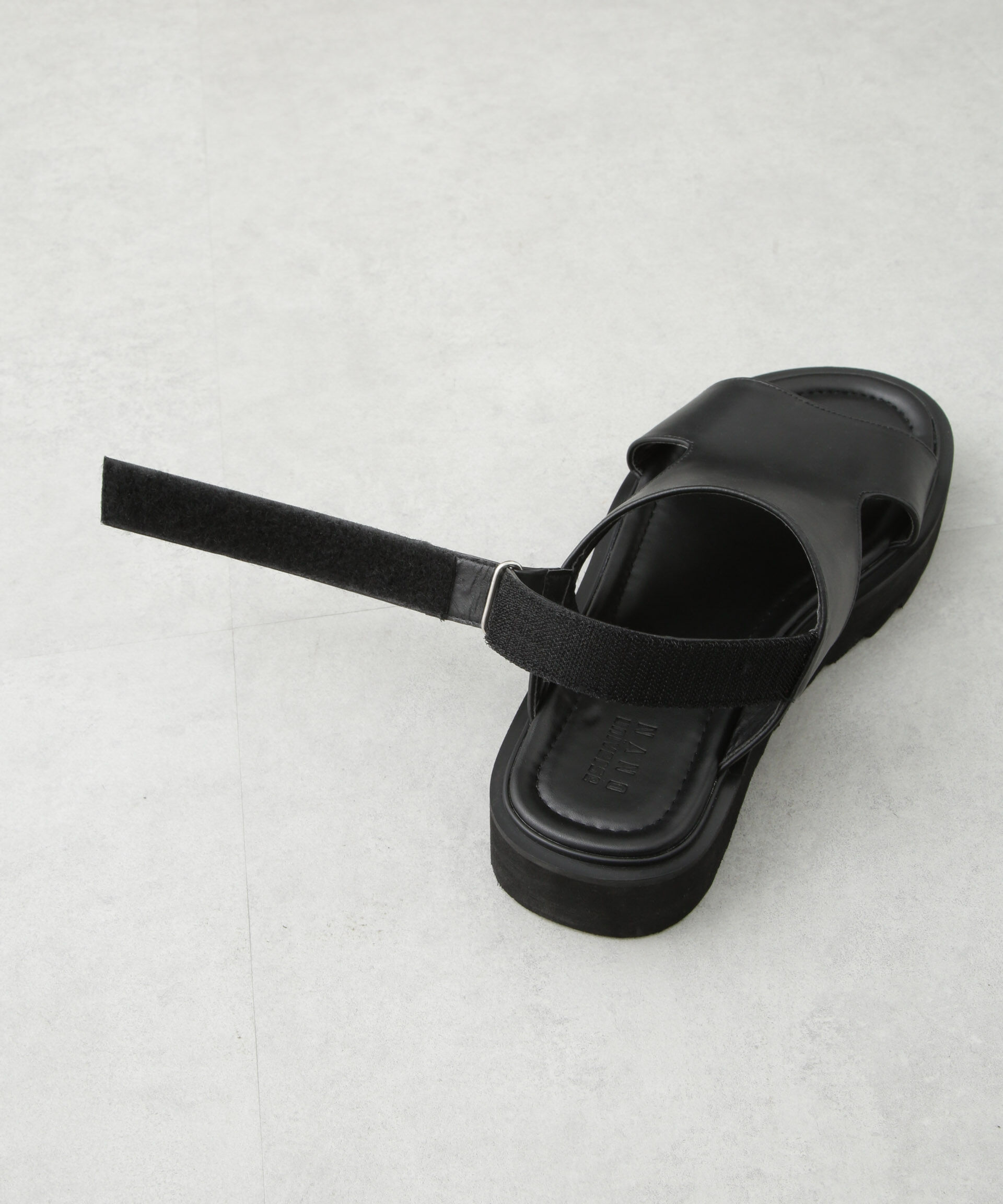  「ライトウェイトストラップサンダル」|サンダル|