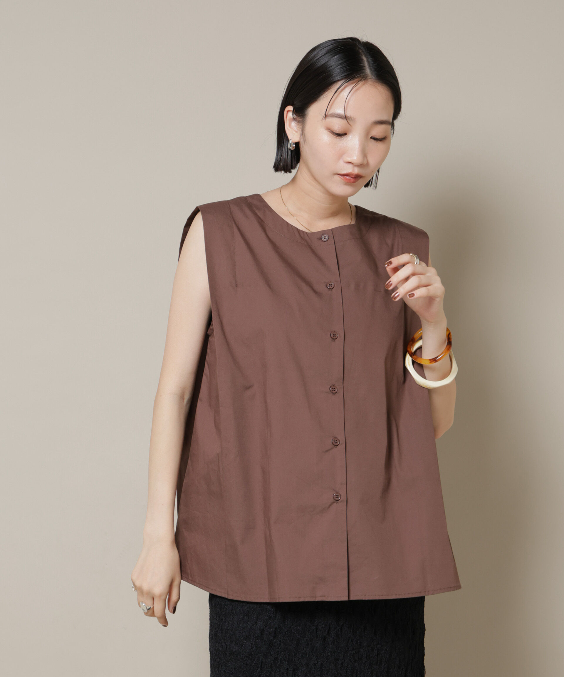 nano･universe「前後2wayブロードボタンデザインノースリーブブラウス」|シャツ・ブラウス|ブラウン