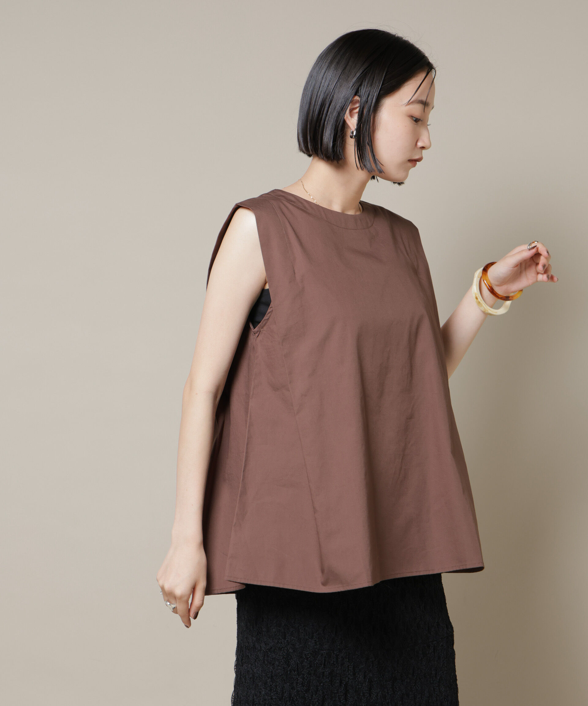 nano･universe「前後2wayブロードボタンデザインノースリーブブラウス」|シャツ・ブラウス|