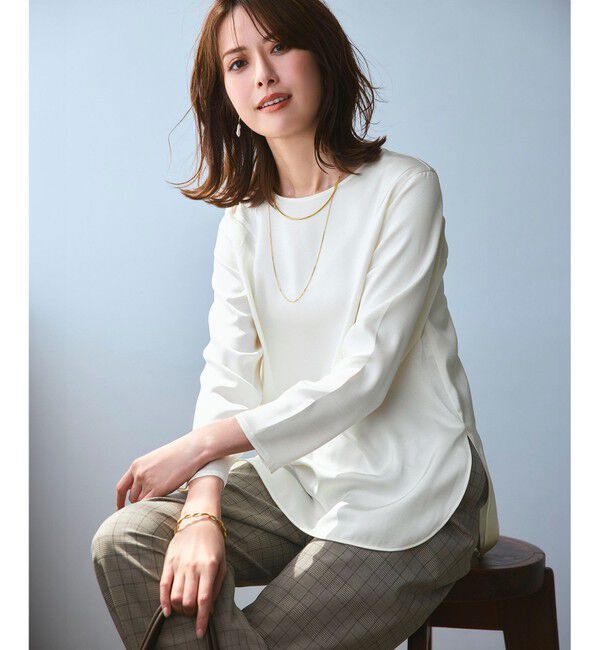 23区「【洗える】サテン ロングスリーブ Tシャツ」|Tシャツ・カットソー|アイボリー系