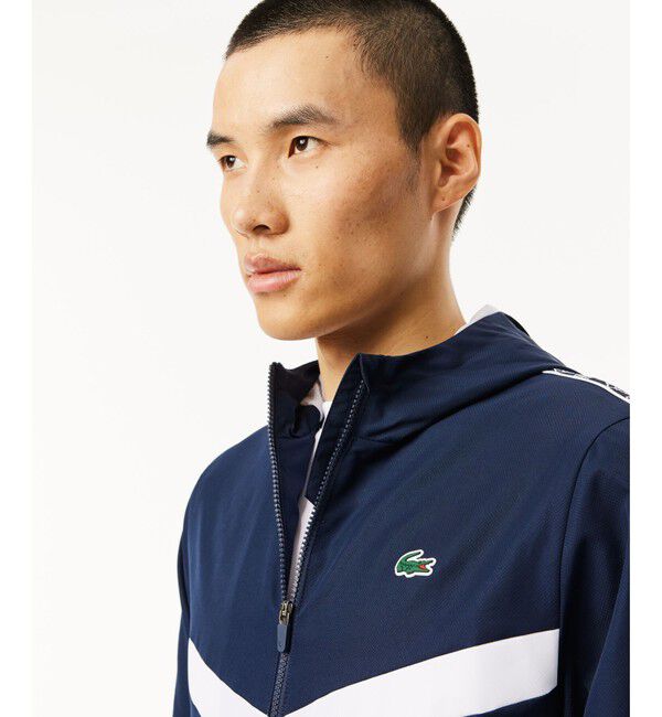 LACOSTE「撥水 スリーブテーピング ジップアップトラックフーディー / トラックジャケット」|パーカー|
