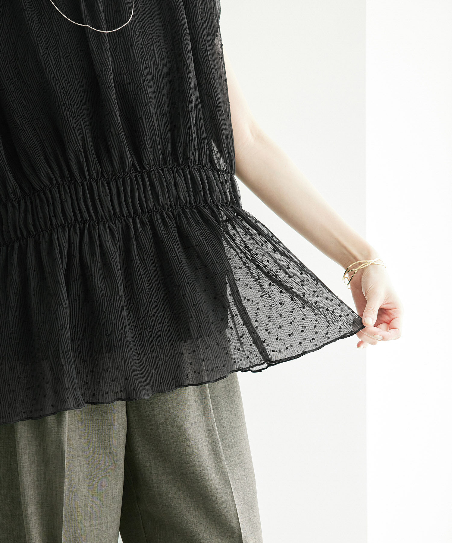 Rope&rsquo;Picnic「シャーリングドットブラウス」|シャツ・ブラウス|