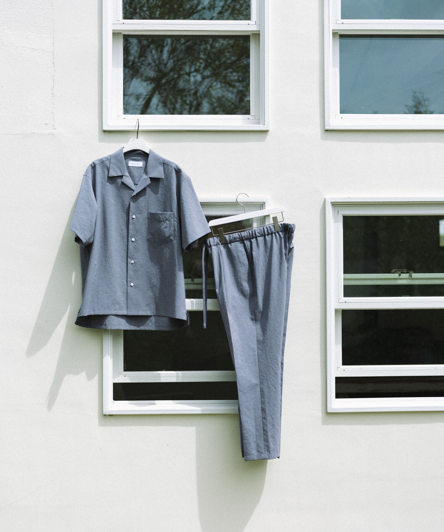 ADAM ET ROPE'「2点セット【RIRANCHA / リランチェ】セットアップ / オープンカラーシャツ&イージーパンツ / イージーケア 」|スーツ|