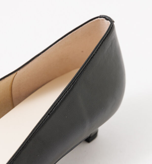 AU BANNISTER「【販売店舗限定】晴雨兼用Vカットパンプス」|パンプス|