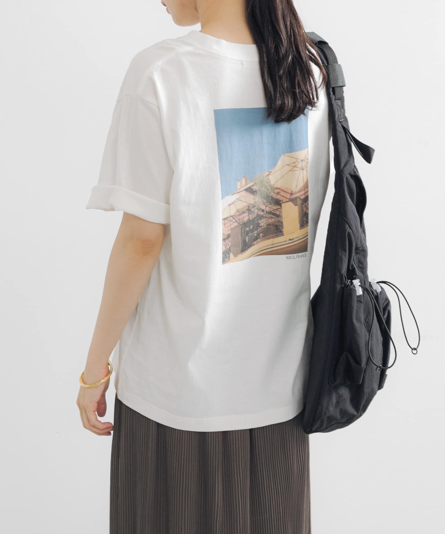 URBAN RESEARCH「グラフィックスーベニアTシャツ」|Tシャツ・カットソー|オフホワイト