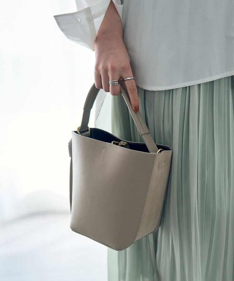 YECCA VECCA「【AULENTTI】2wayレザーバッグ」|ショルダー・メッセンジャー|Gray