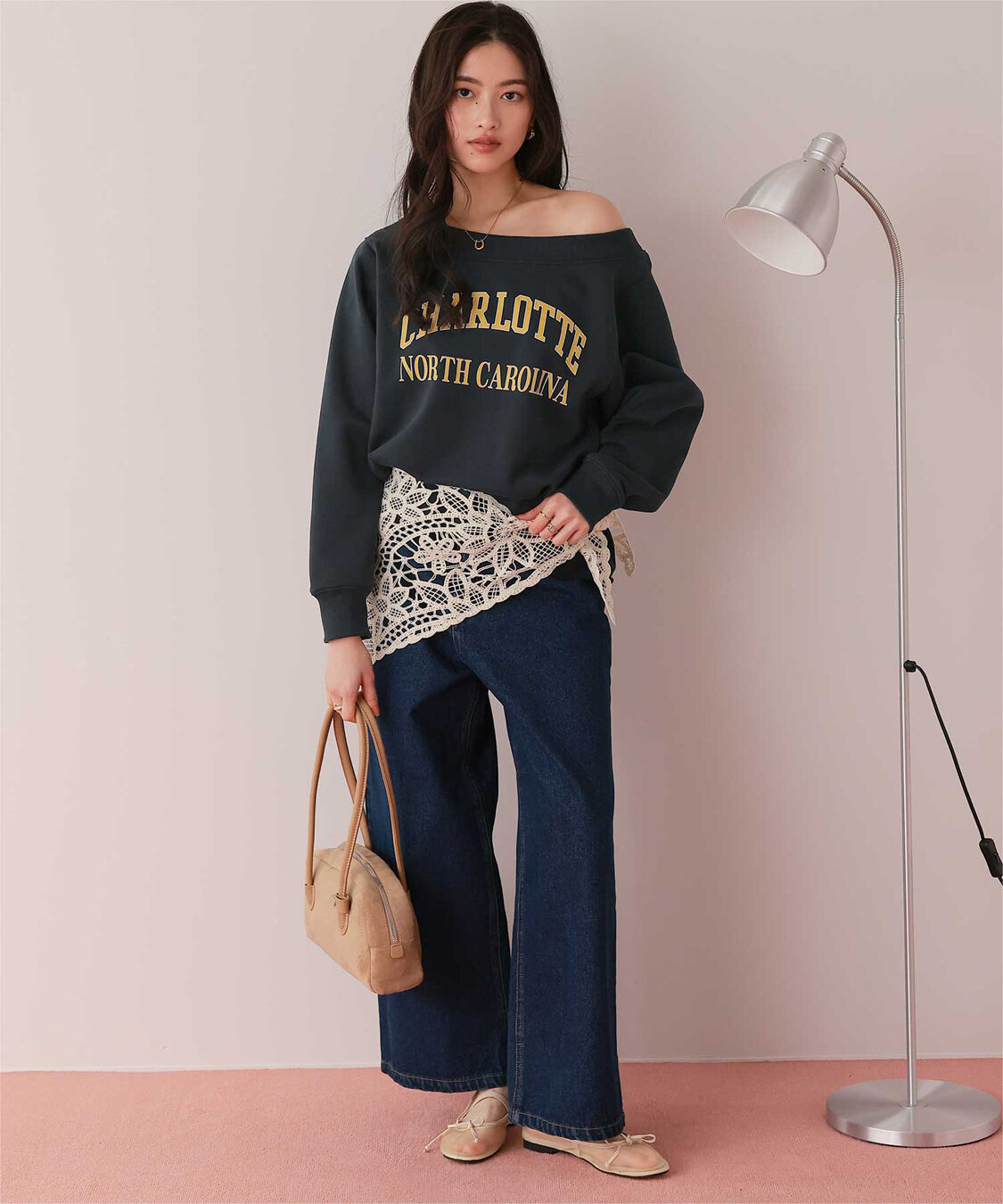 titivate「オフショルダースウェットプルオーバー」|スウェット・ジャージ|