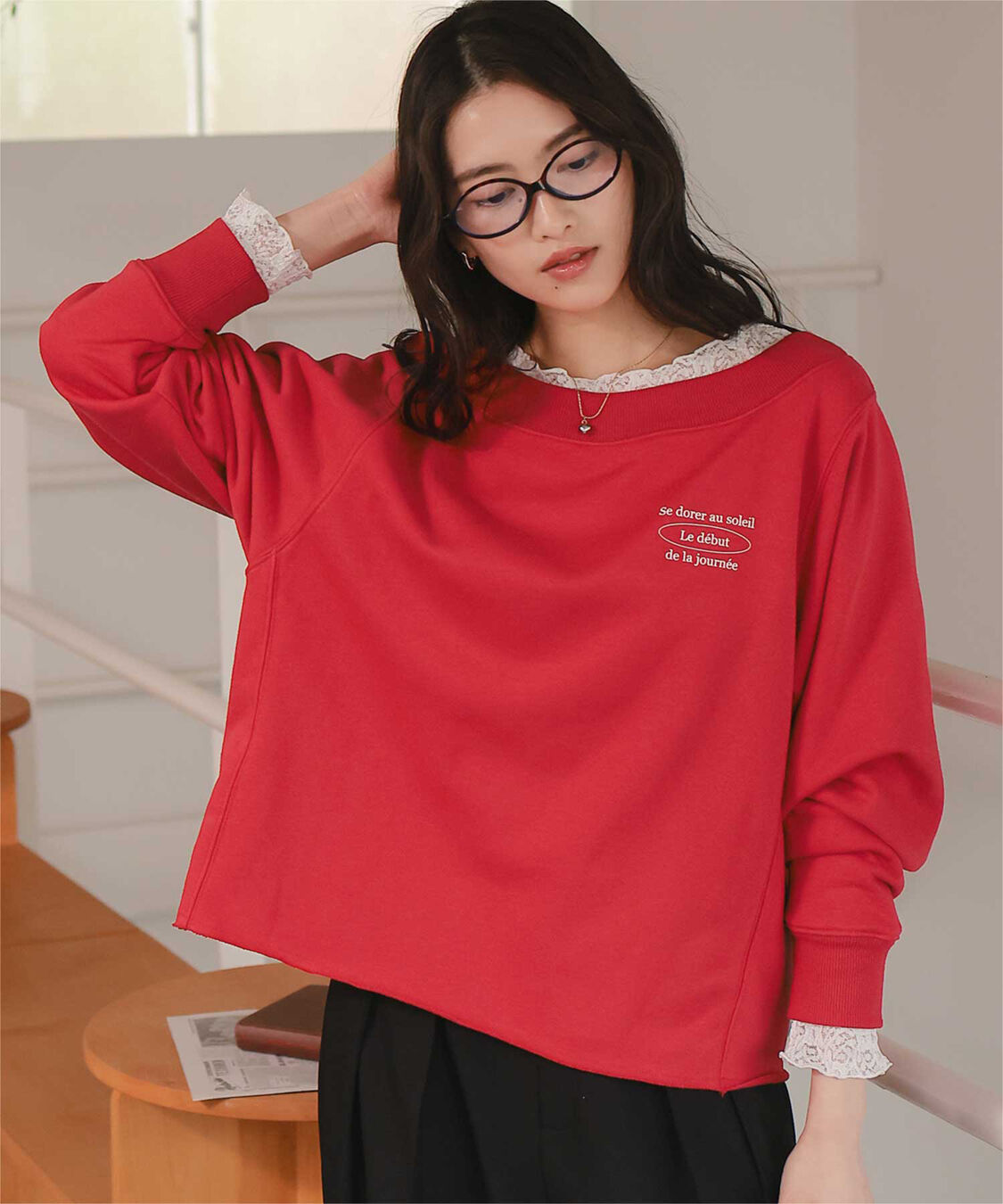 titivate「オフショルダースウェットプルオーバー」|スウェット・ジャージ|レッド