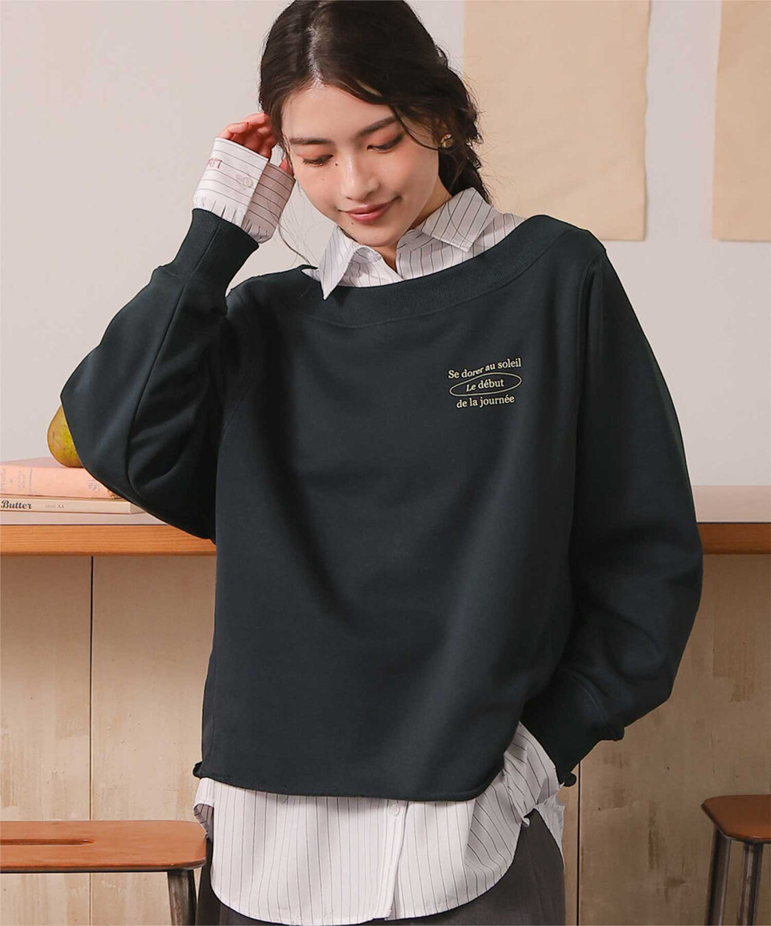 titivate「オフショルダースウェットプルオーバー」|スウェット・ジャージ|ネイビー2