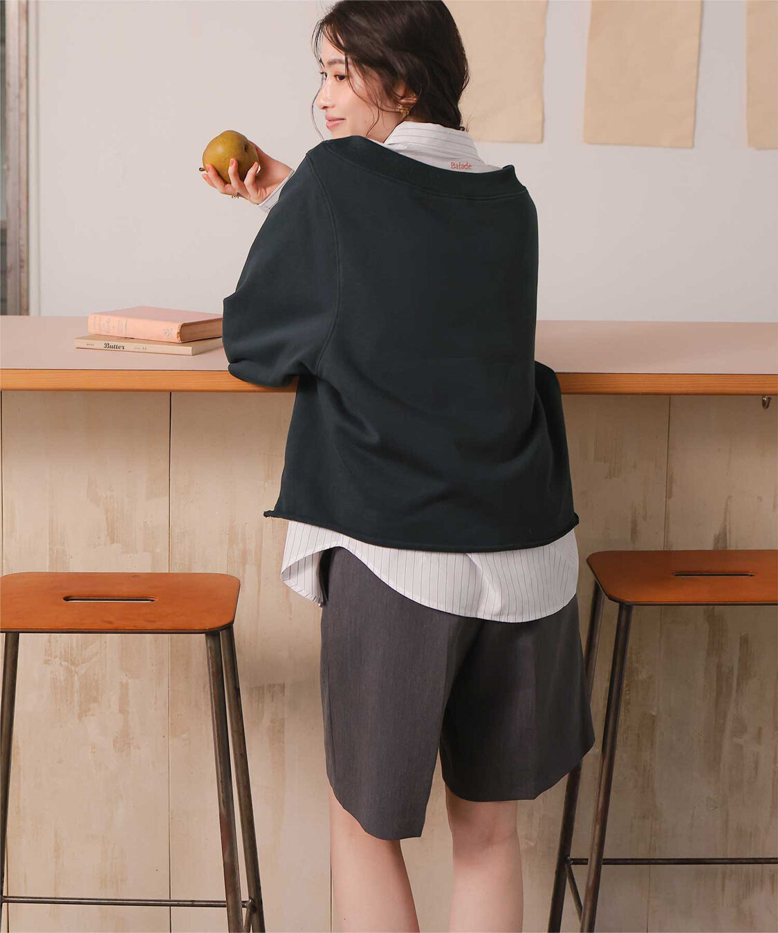 titivate「オフショルダースウェットプルオーバー」|スウェット・ジャージ|