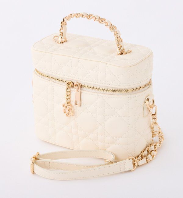 「WEB限定/チャーム付きキルティングバニティバッグ」|ショルダー・メッセンジャー|アイボリー