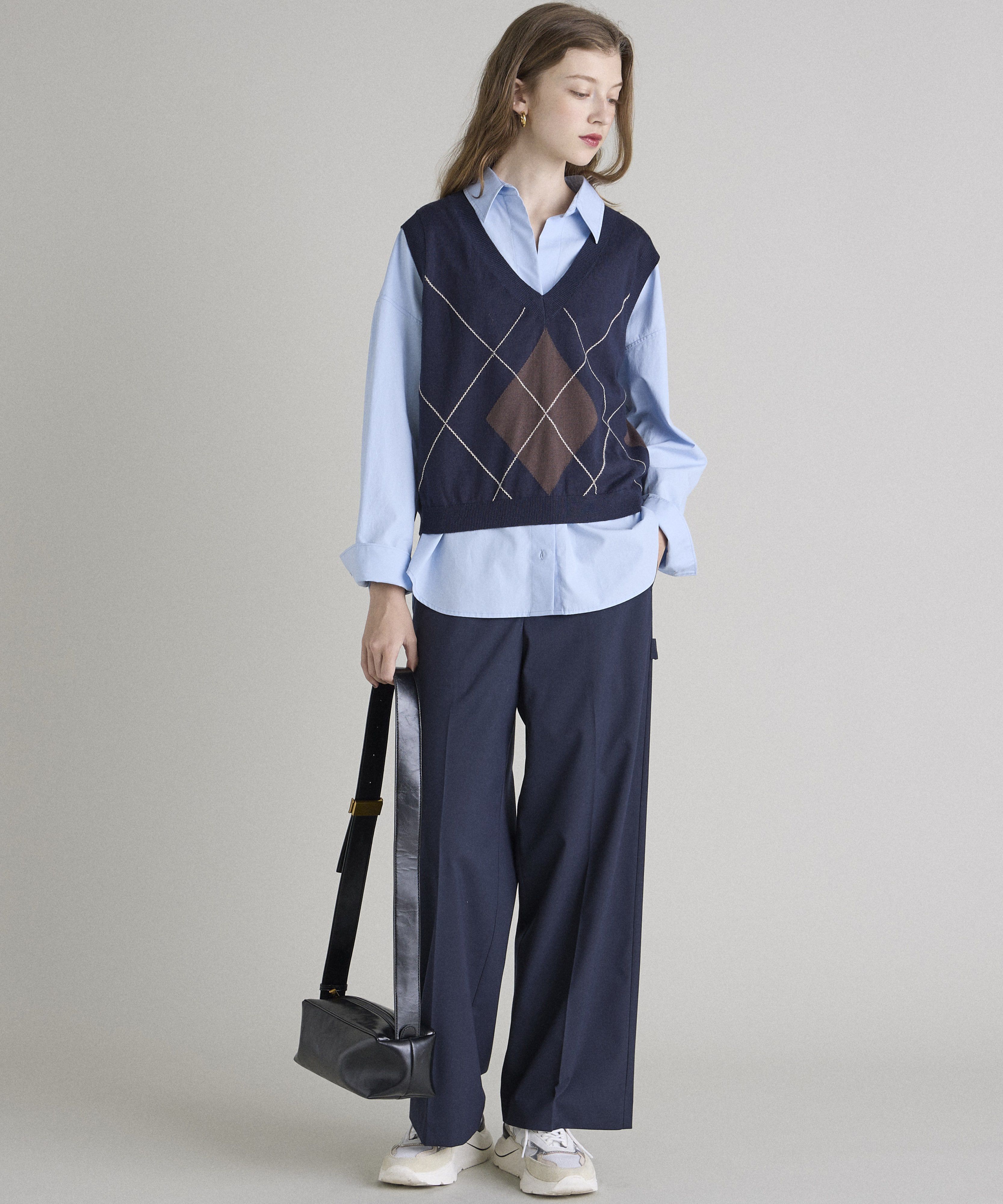 INED「《INED CLARO》クロップドニットベスト」|ニット・セーター|