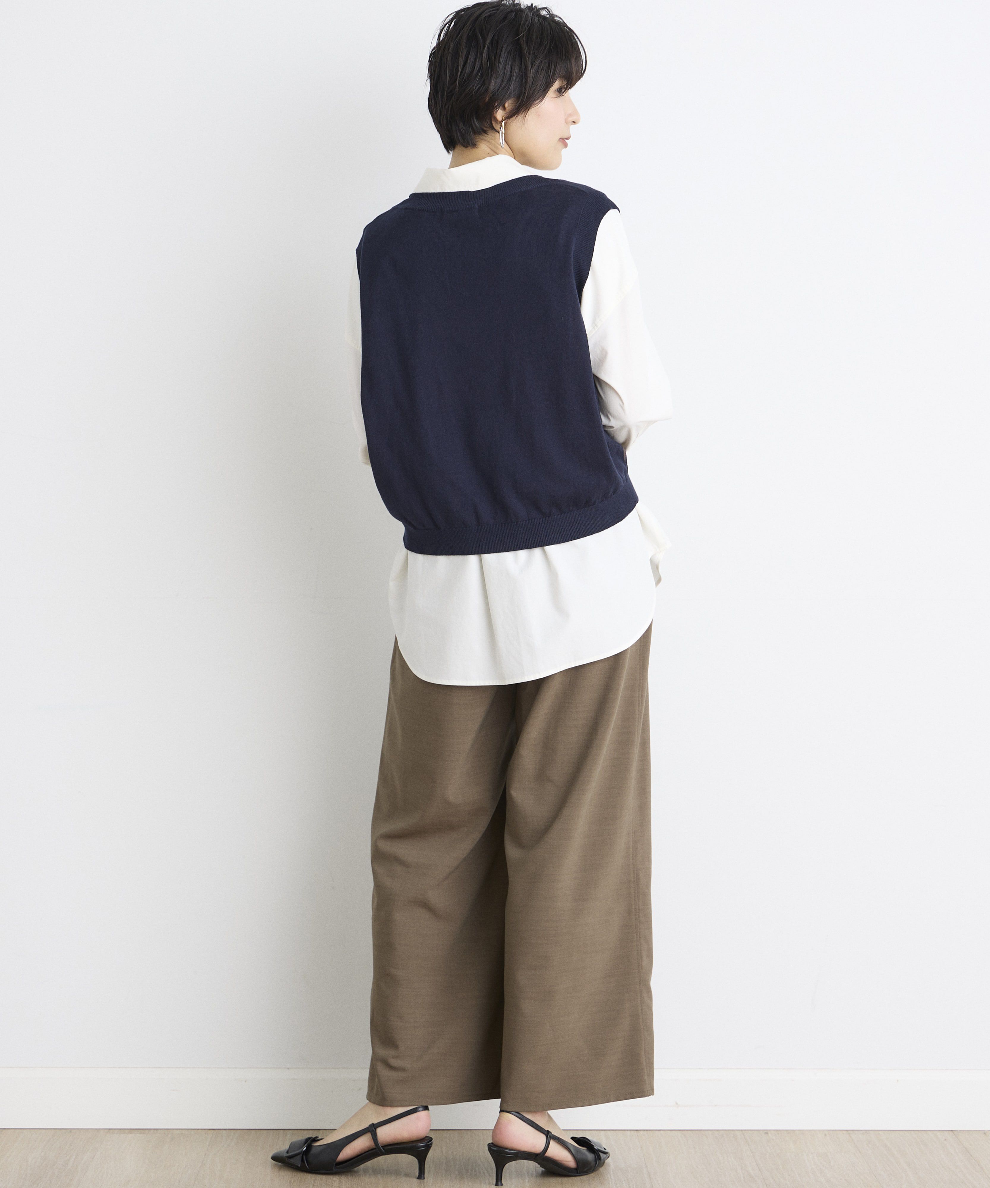 INED「《INED CLARO》クロップドニットベスト」|ニット・セーター|