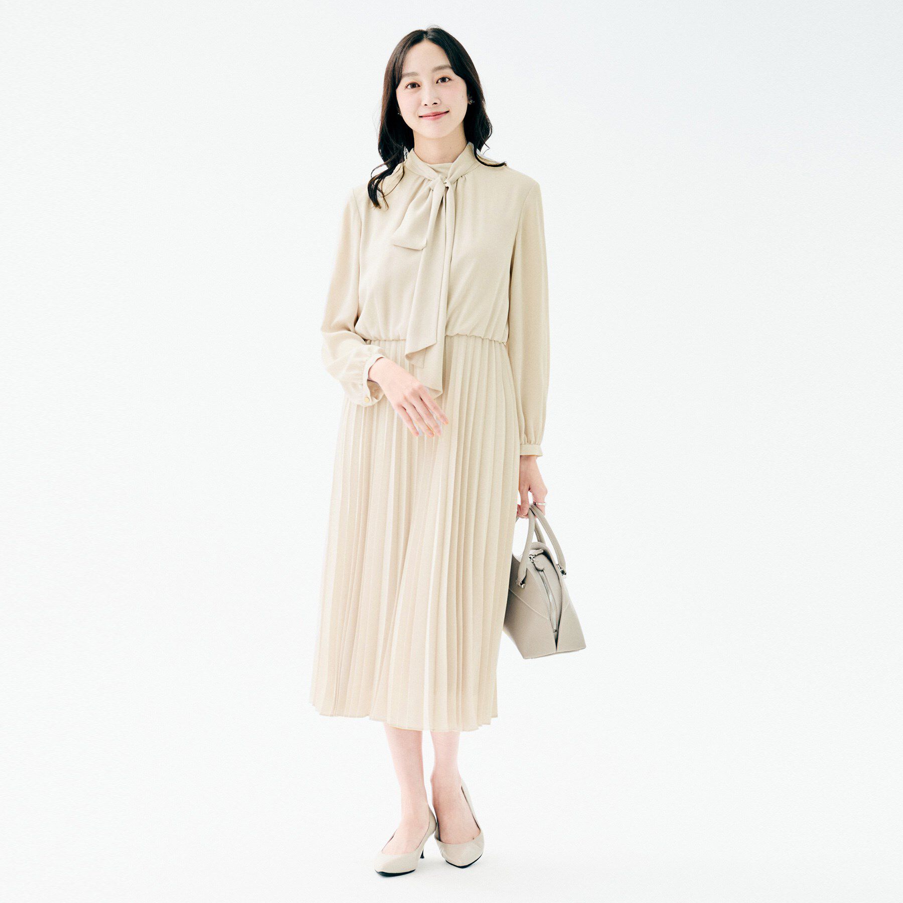 UNTITLED「【セレモニー/フォーマル/洗える】ボウタイ プリーツワンピース」|ワンピース|