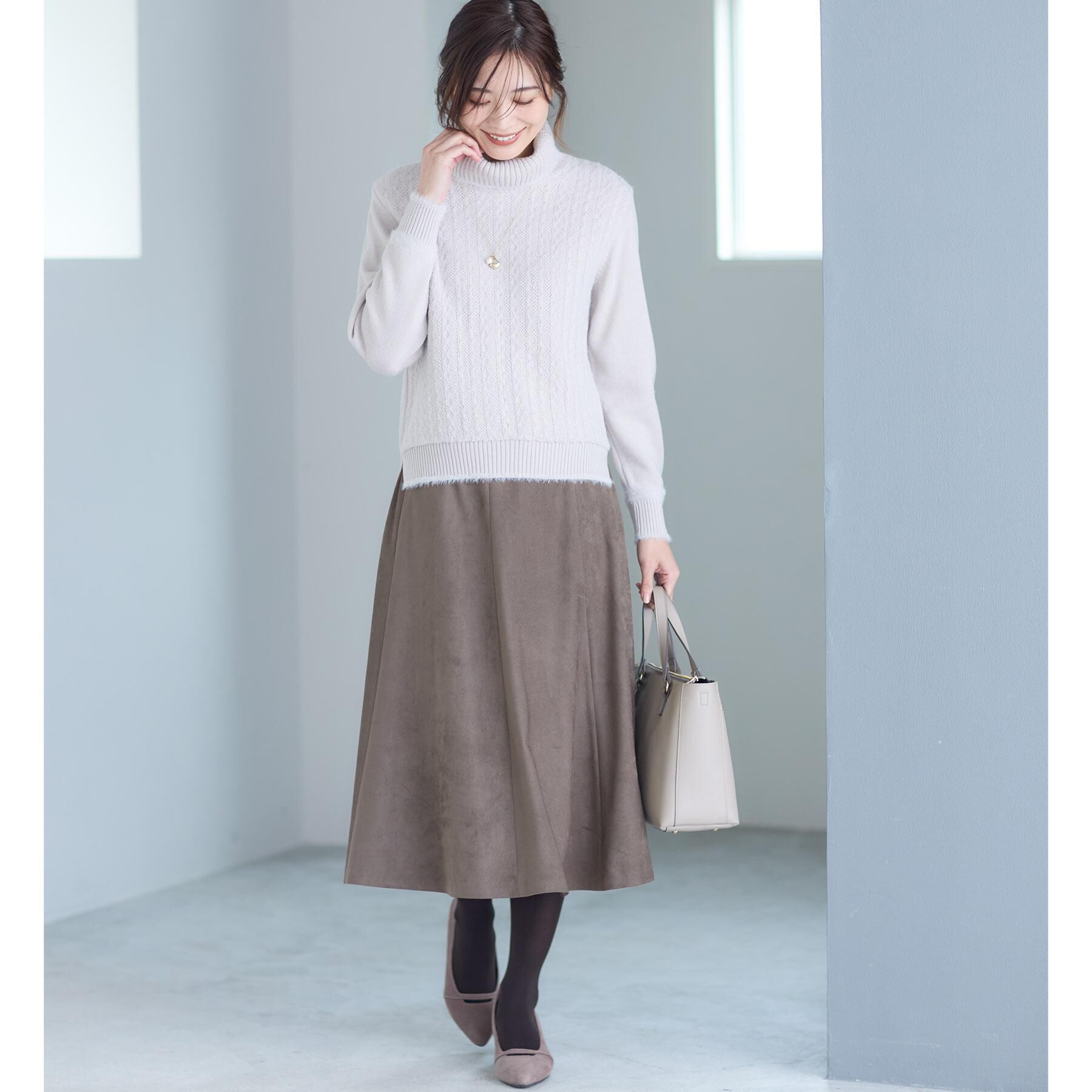 Reflect「【ほんのりラメ感◎】ふわふわフェザーヤーンハイネックニット」|ニット・セーター|