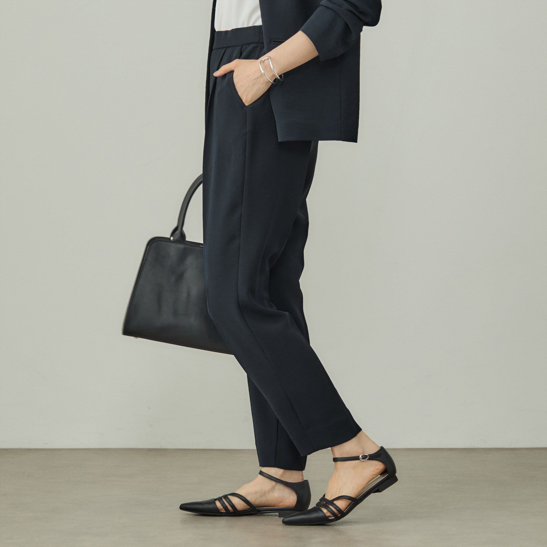 INDIVI「【洗える／UVケア】テーパードパンツ」|スーツ|