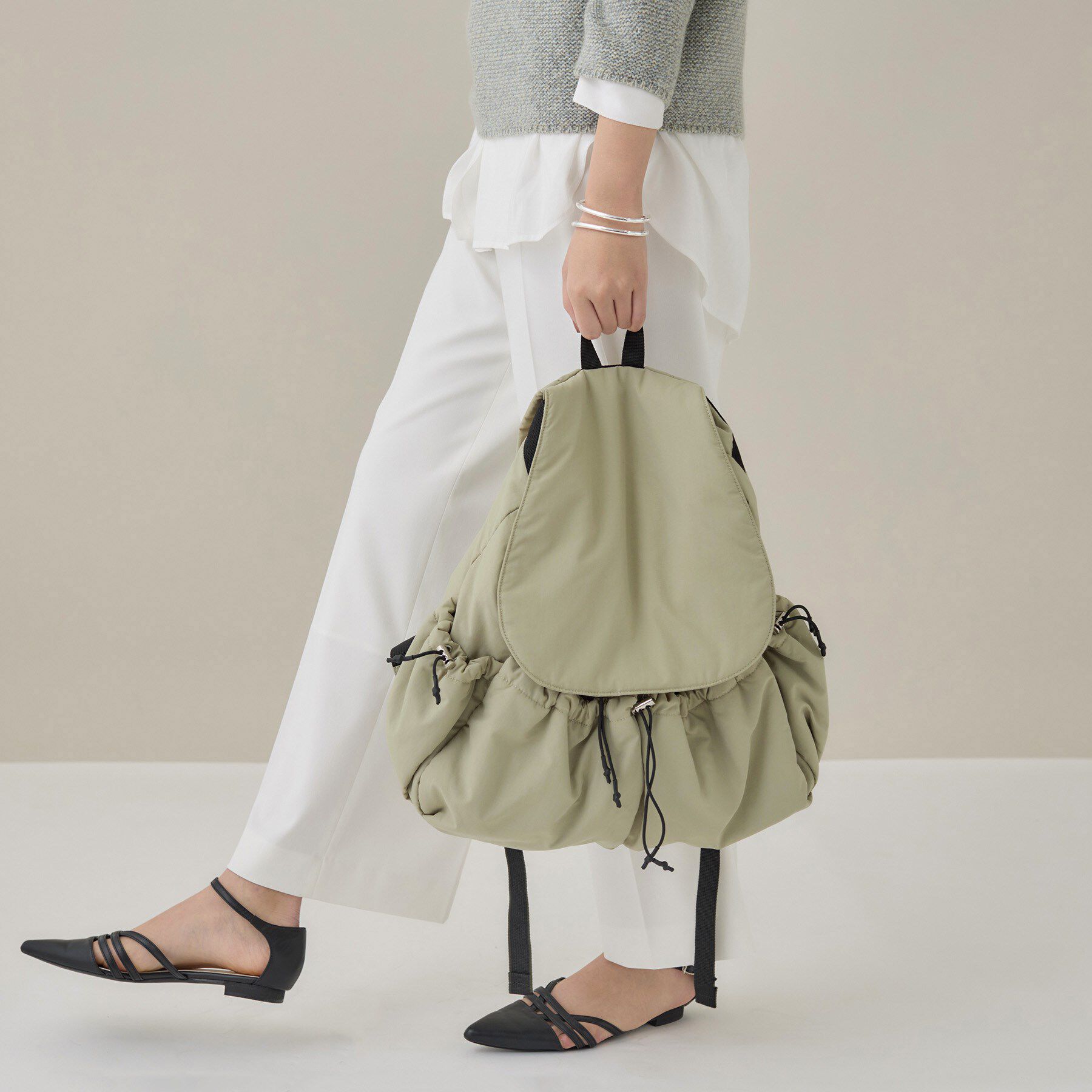 INDIVI「【超軽量／大人カジュアル】収納力◎！ギャザーフォルムリュック」|リュック|