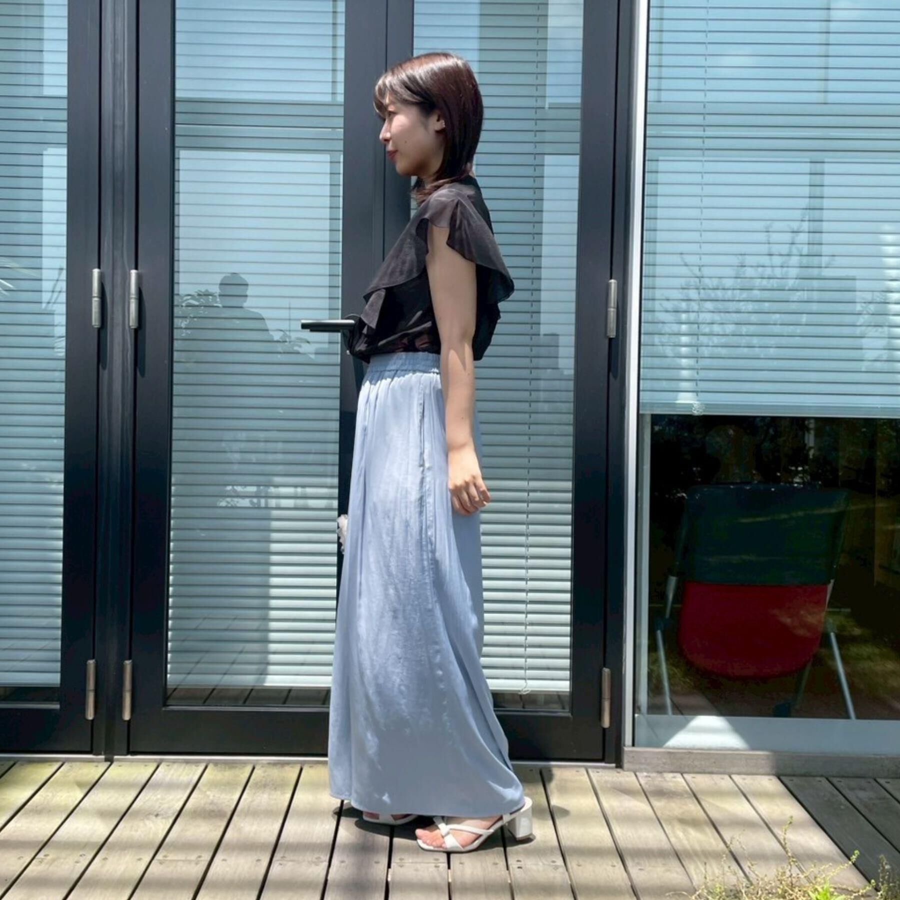 Couture broach「【洗える・オシャレな透け感】タックデザインフレア袖シアーブラウス」|シャツ・ブラウス|