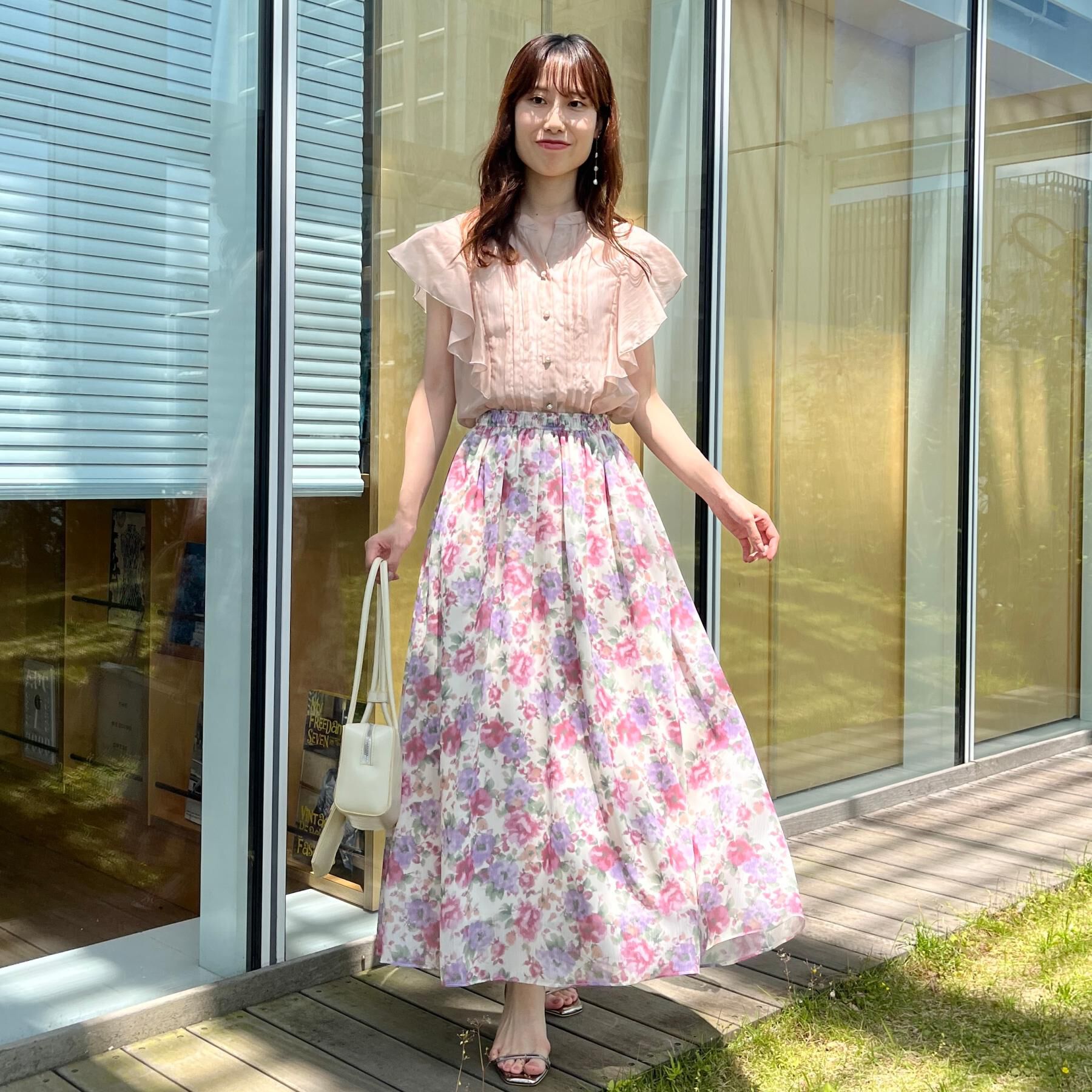 Couture broach「【洗える・オシャレな透け感】タックデザインフレア袖シアーブラウス」|シャツ・ブラウス|