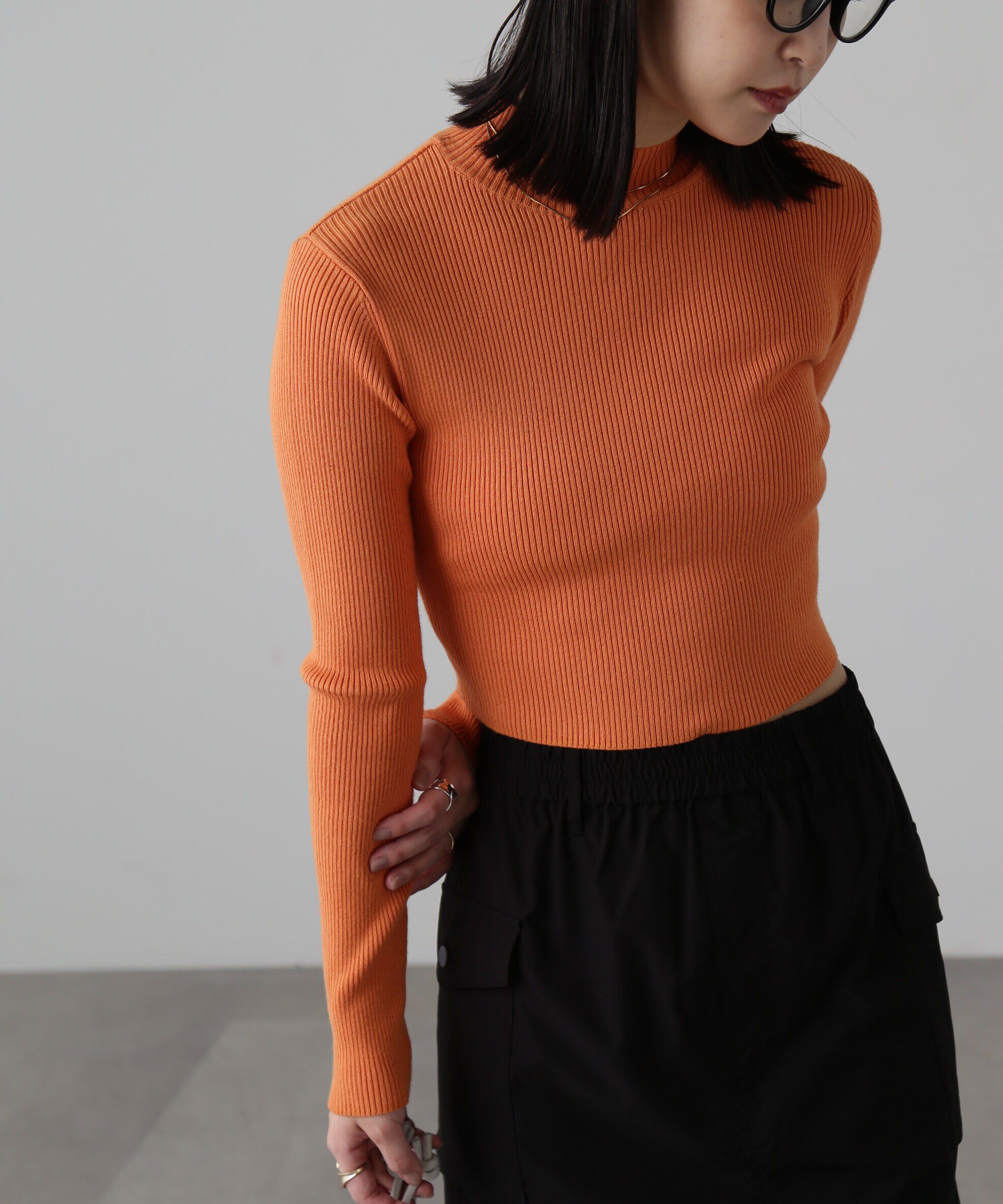  「ハイネックショート丈リブニット」|ニット・セーター|オレンジ