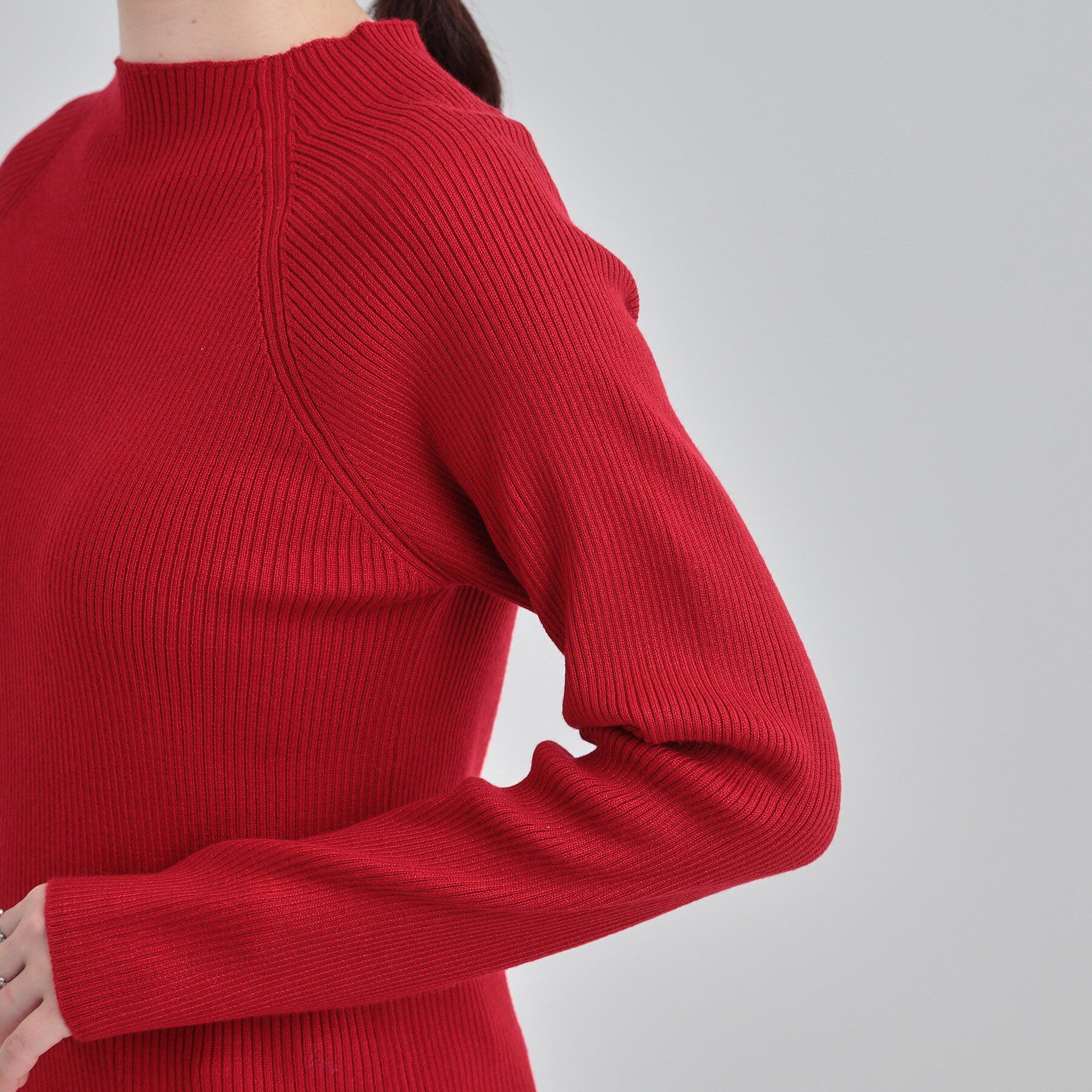 SHOO･LA･RUE「【絶妙なゆるピタ/洗濯機可】ちくちくしにくい リブハイネックやわらかニット」|ニット・セーター|