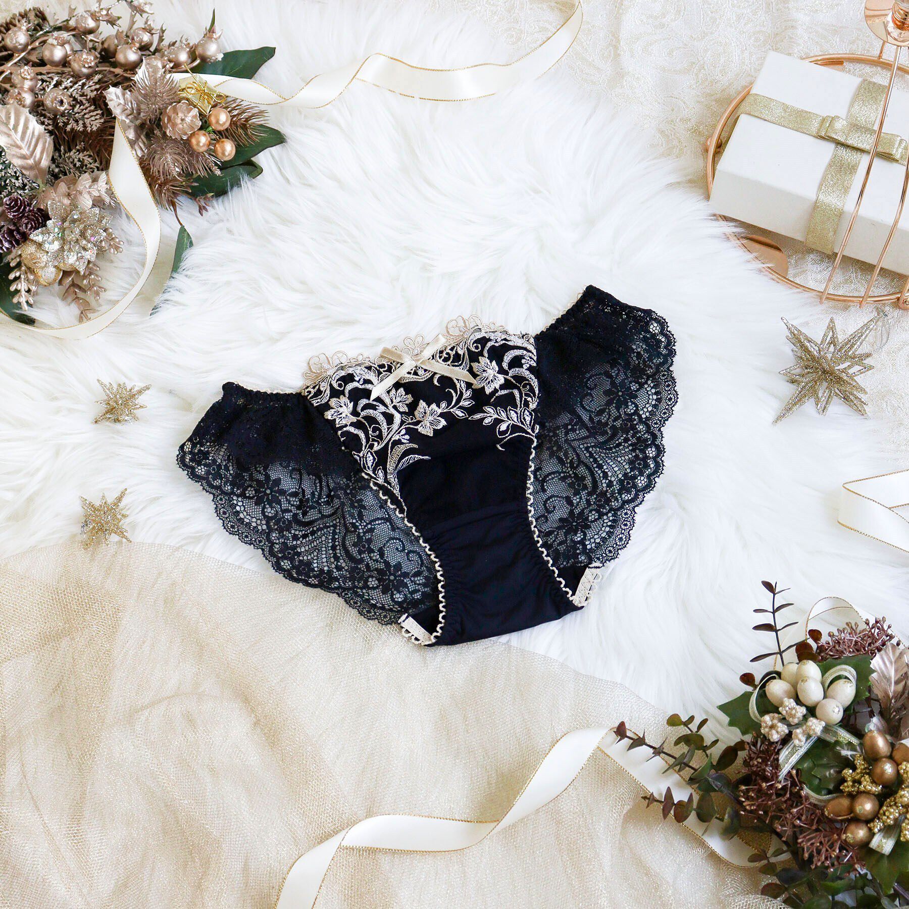 Risa Magli「アンシェラ レースショーツ」|インナー|ブラック(019)