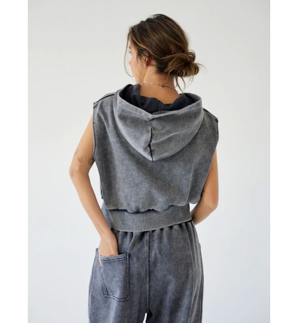 Ungrid「ヴィンテージウォッシュジップノースリパーカー」|パーカー|