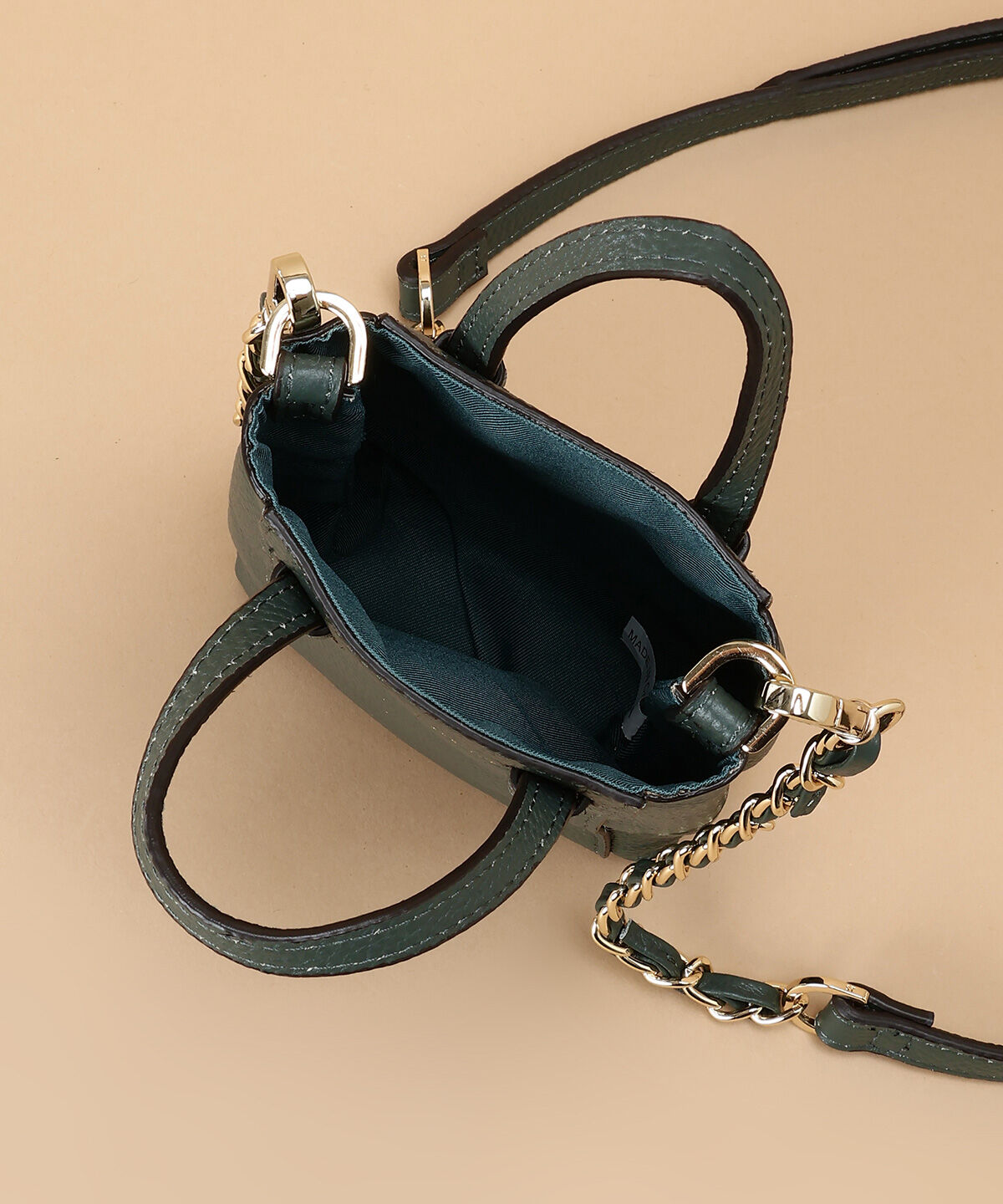 Samantha Thavasa「シンプルスクエア型 レザーミニショルダーバッグ」|ショルダー・メッセンジャー|