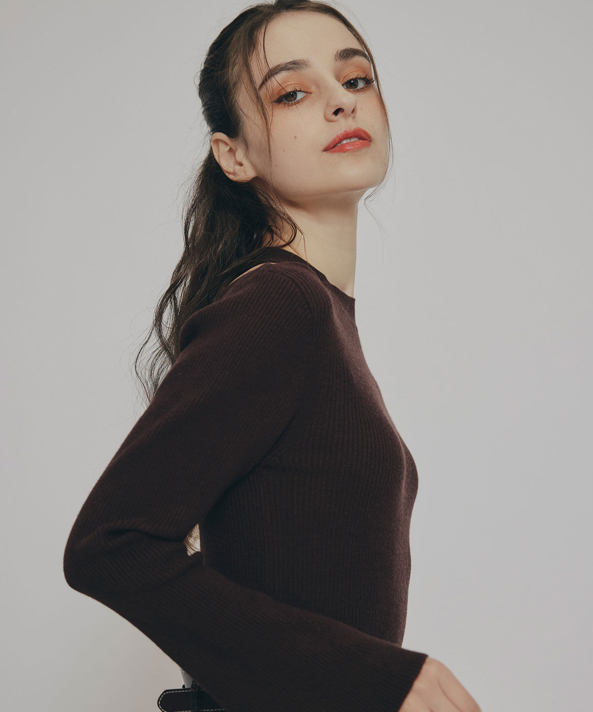 REDYAZEL「カットアウトリブニットトップス」|ニット・セーター|